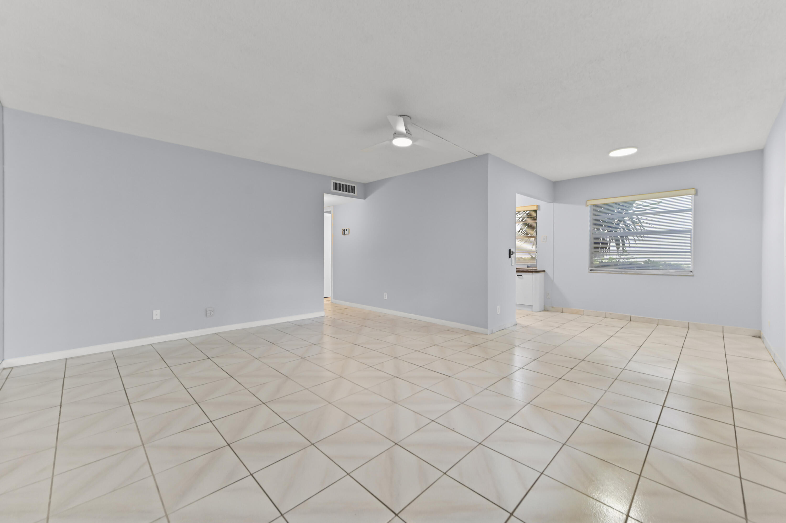 KINGS POINT - Residential
