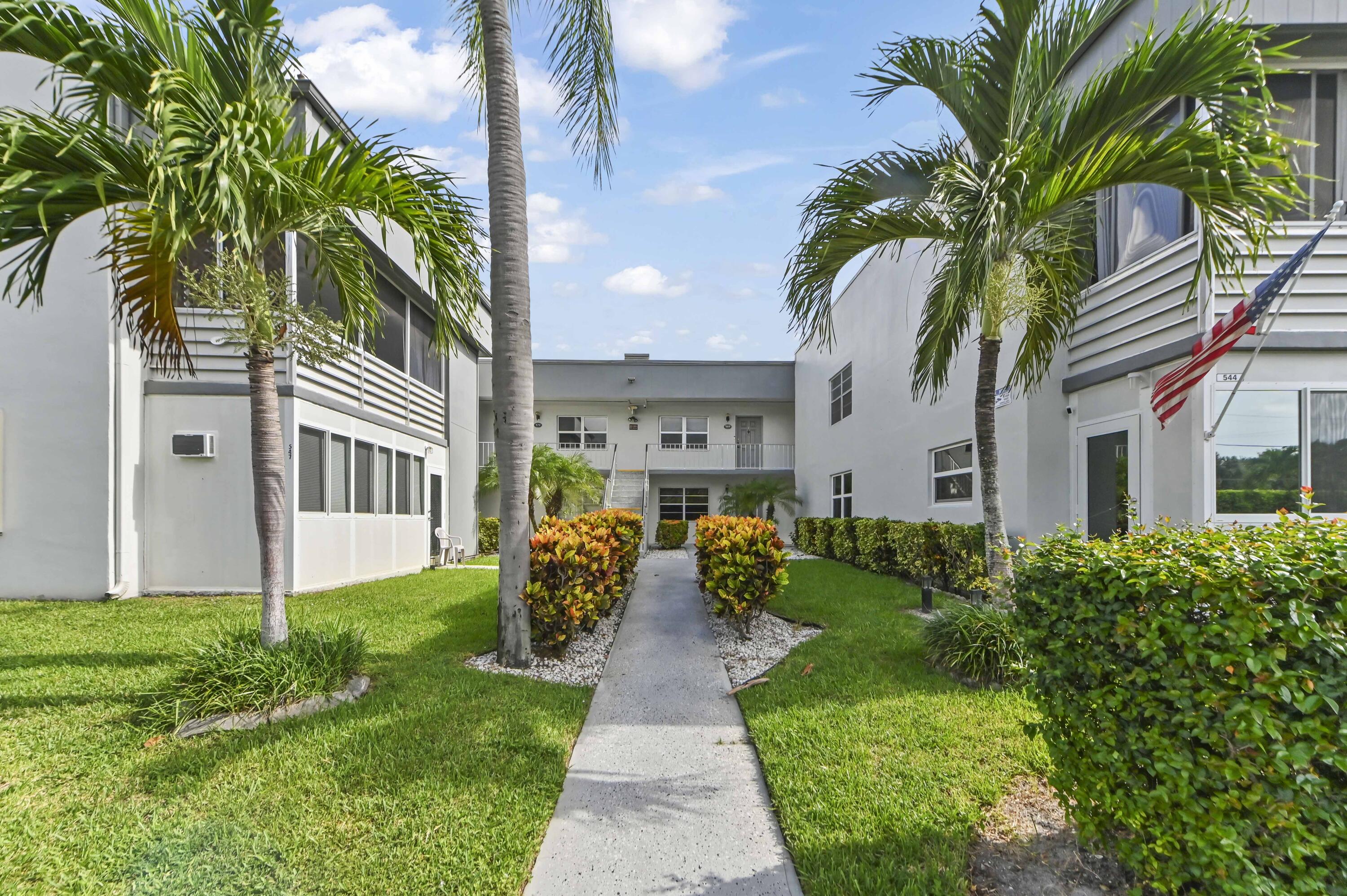 KINGS POINT - Residential