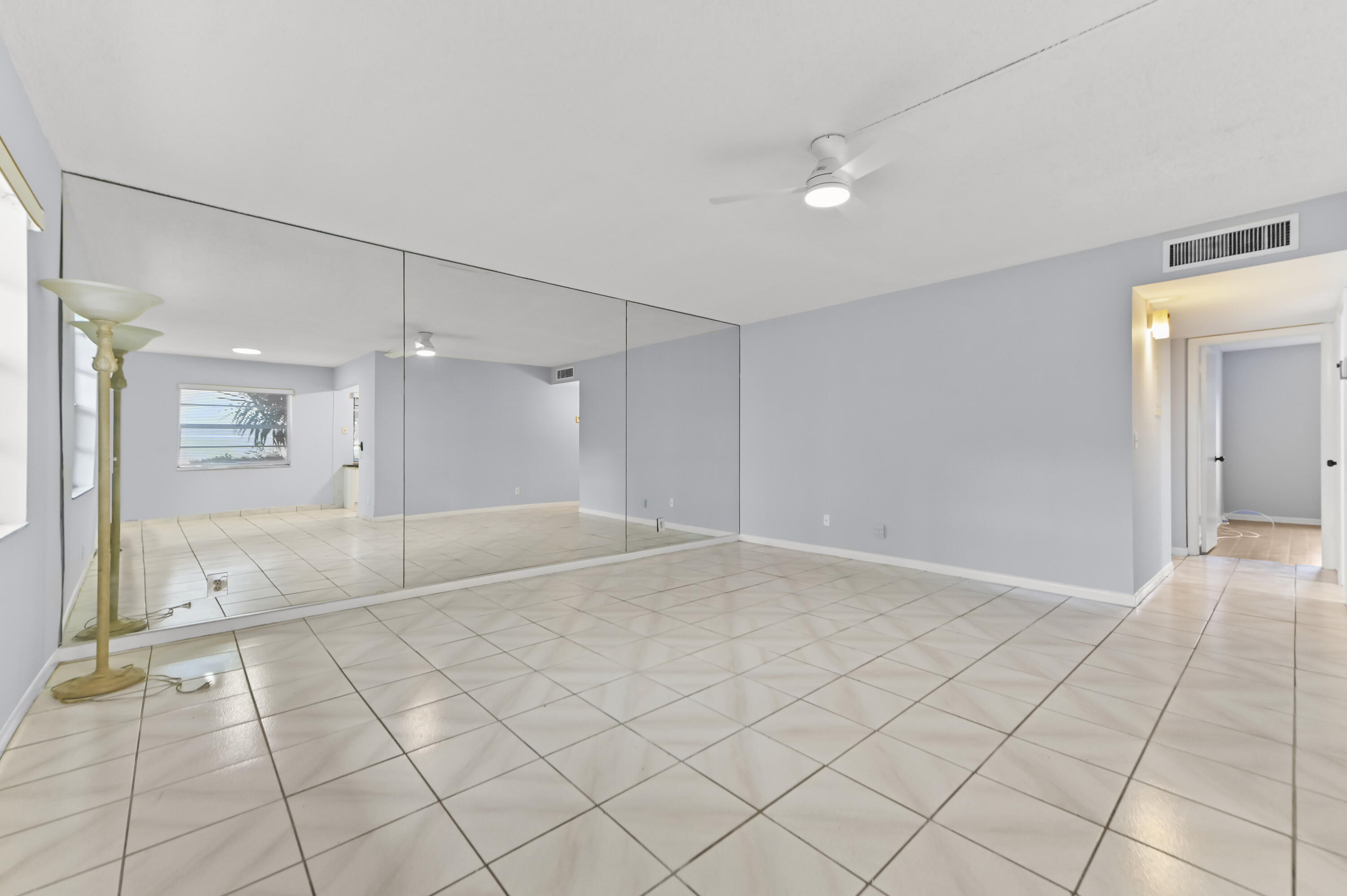 KINGS POINT - Residential