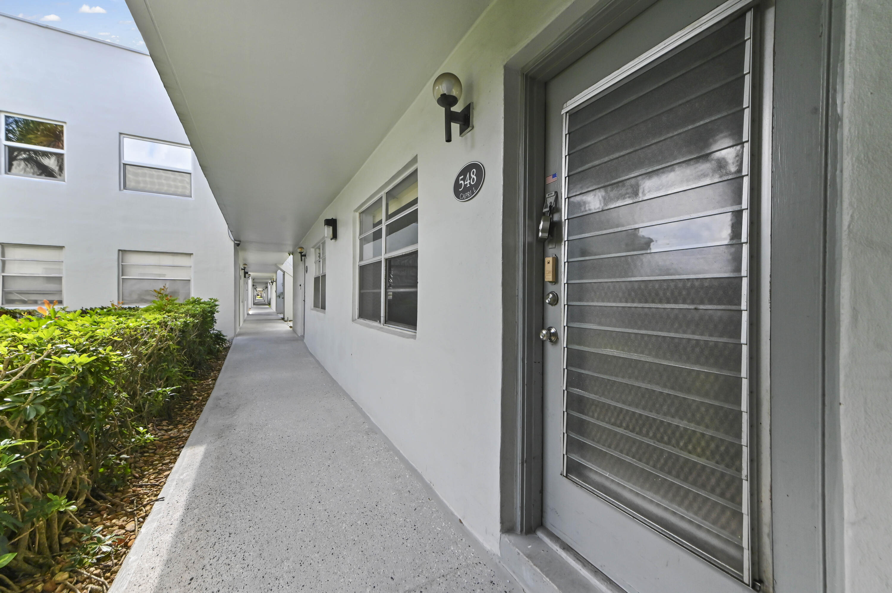 KINGS POINT - Residential