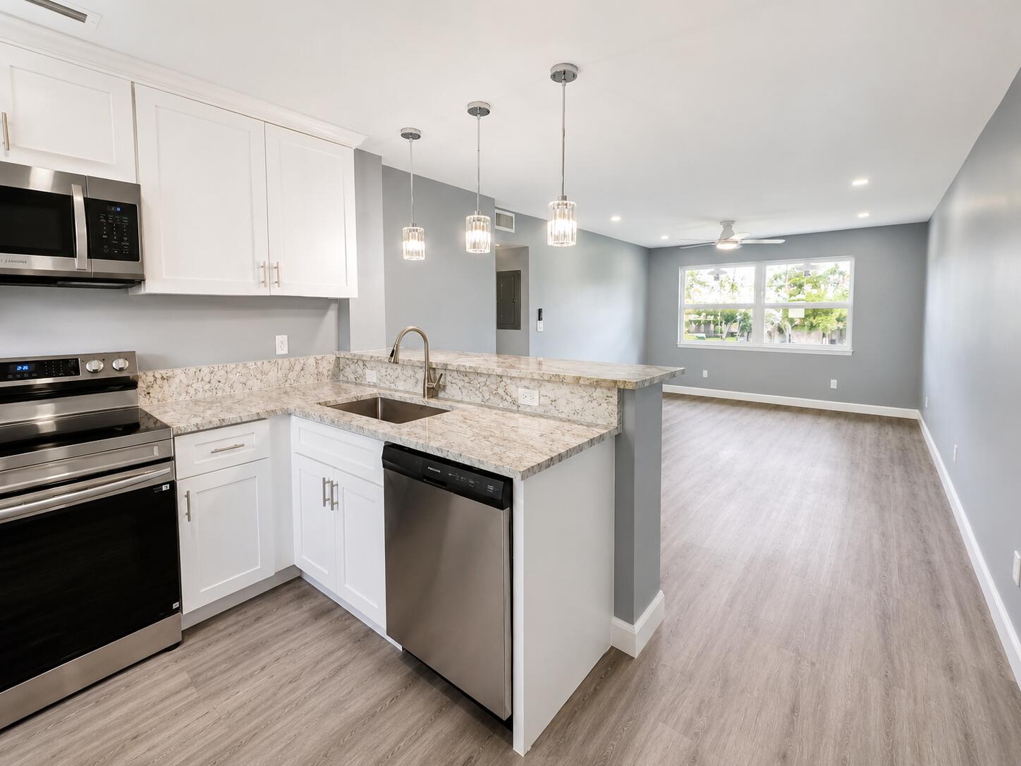 VICTORIA SQUARE CONDO - Residential