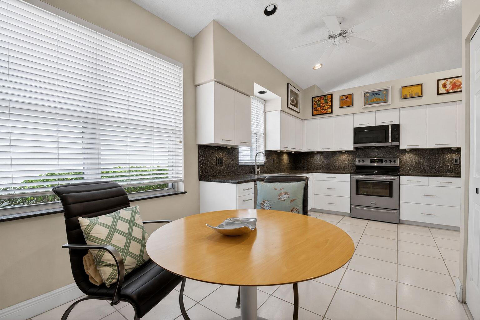 INDIAN SPRING, HAMPTON FAIRWAYS 2 - Residential