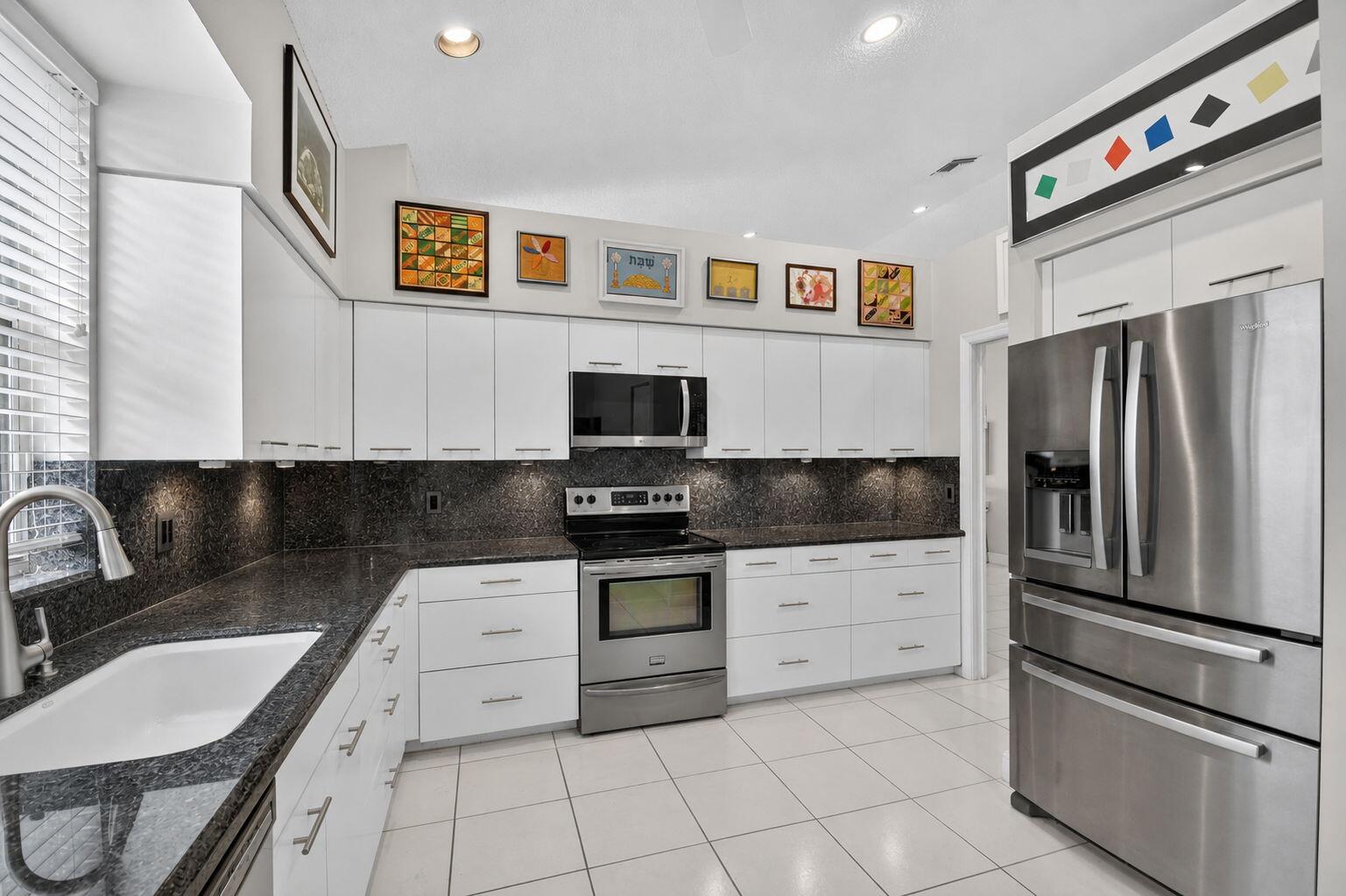 INDIAN SPRING, HAMPTON FAIRWAYS 2 - Residential