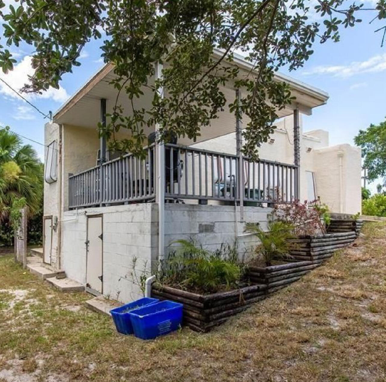 S/D OF 21-44-43, W 1/2 IN - Residential