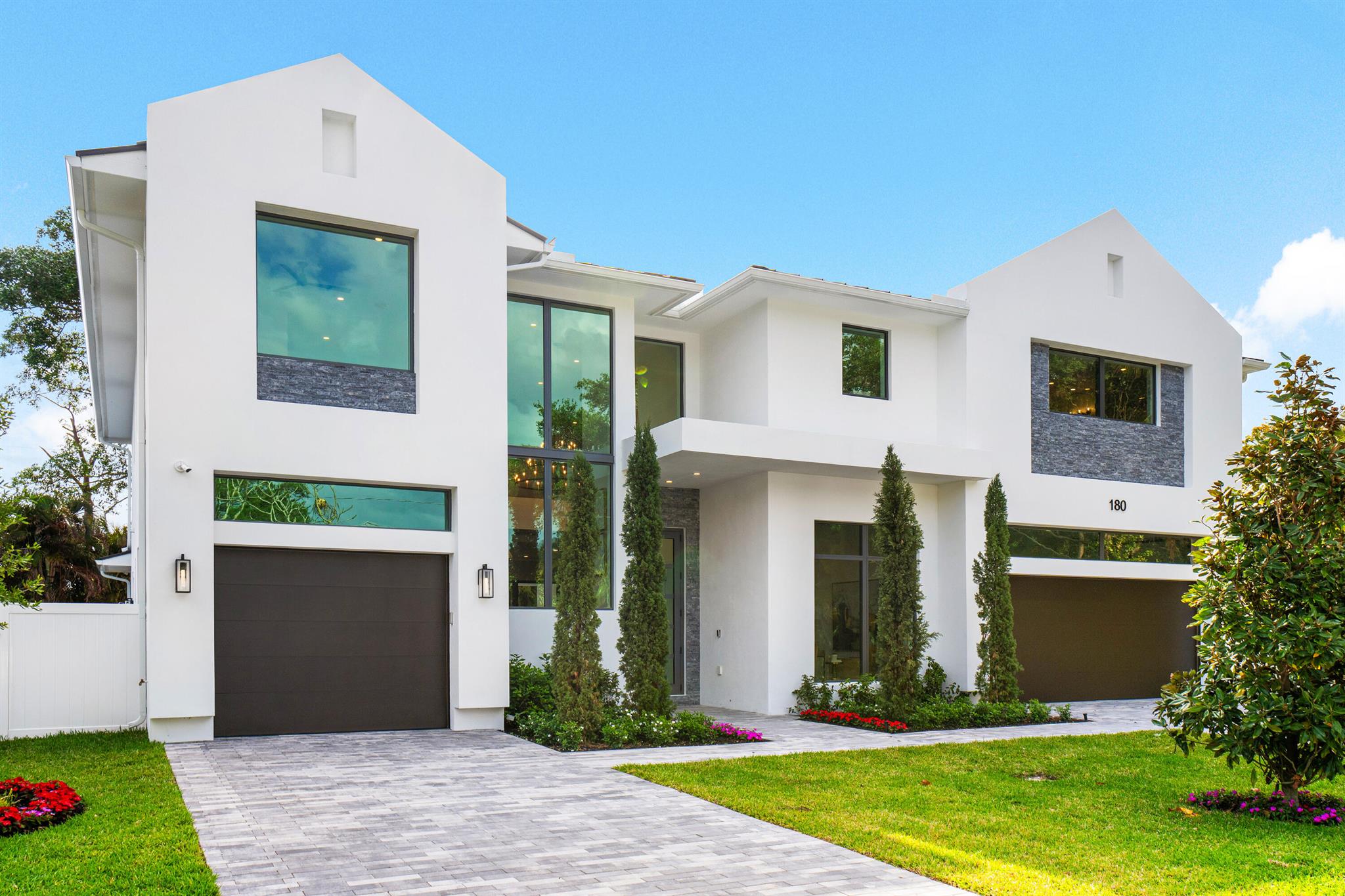 AVIS ACRES - Residential