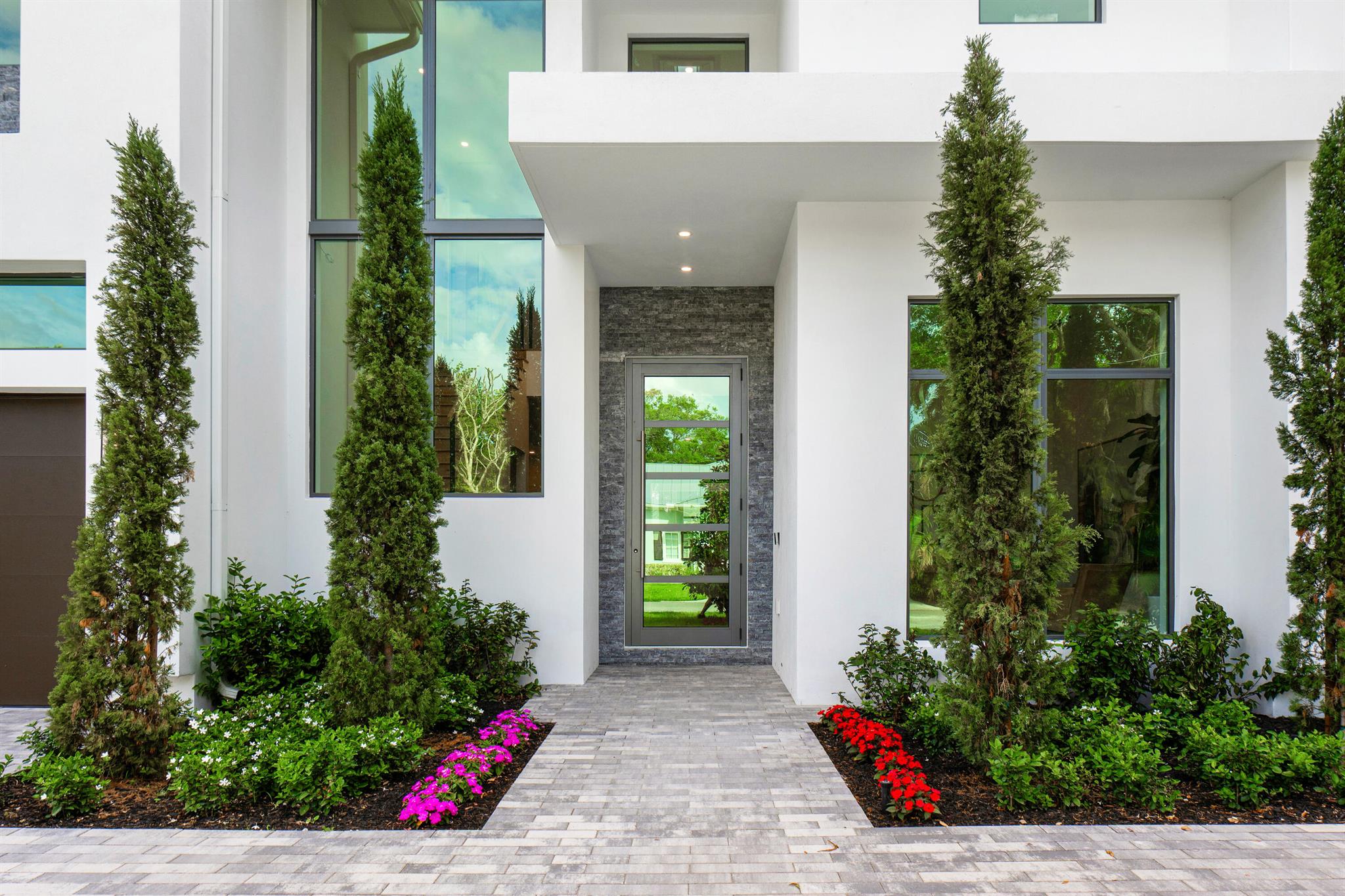 AVIS ACRES - Residential