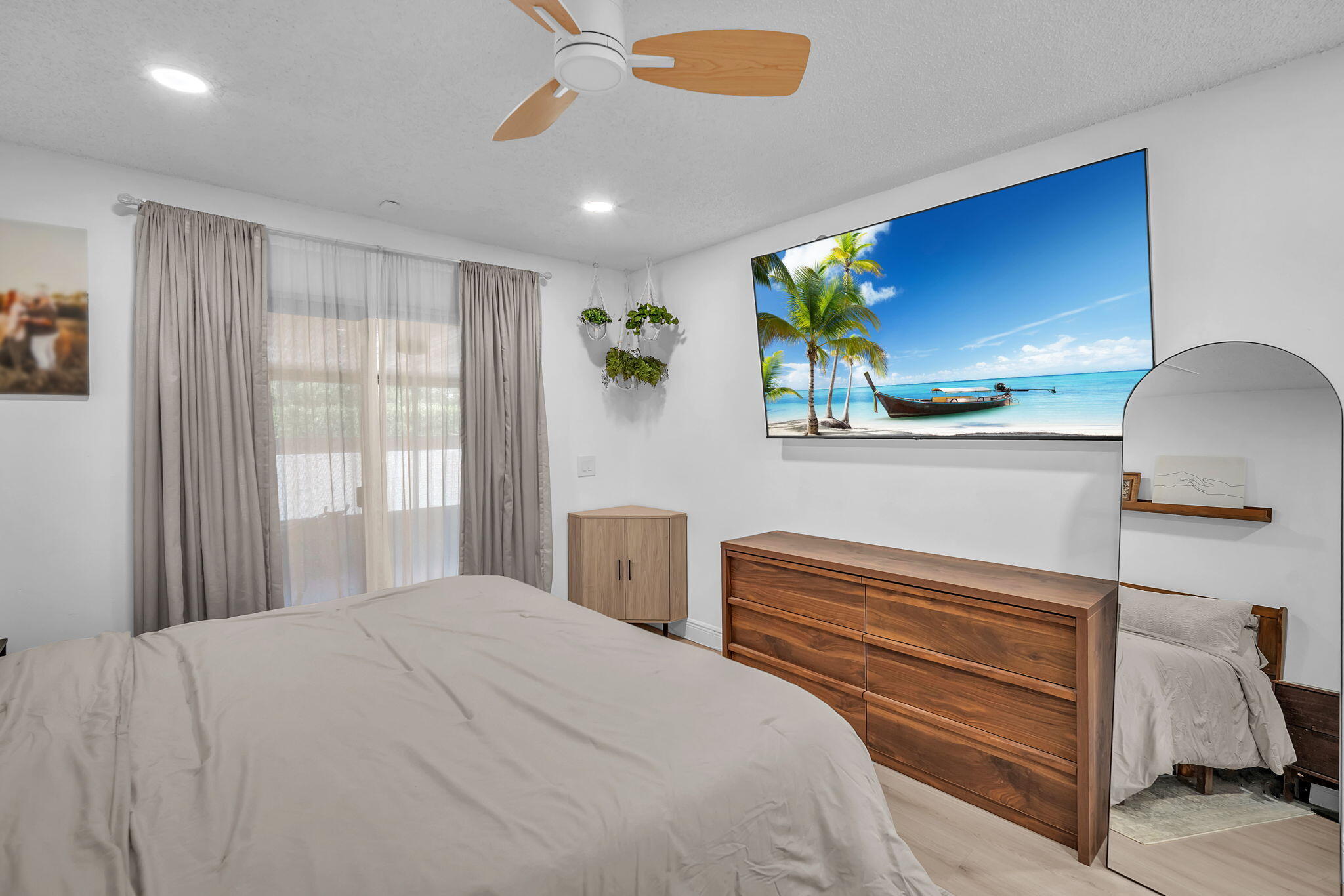 EVERGLADES SUGAR & LAND CO - Residential