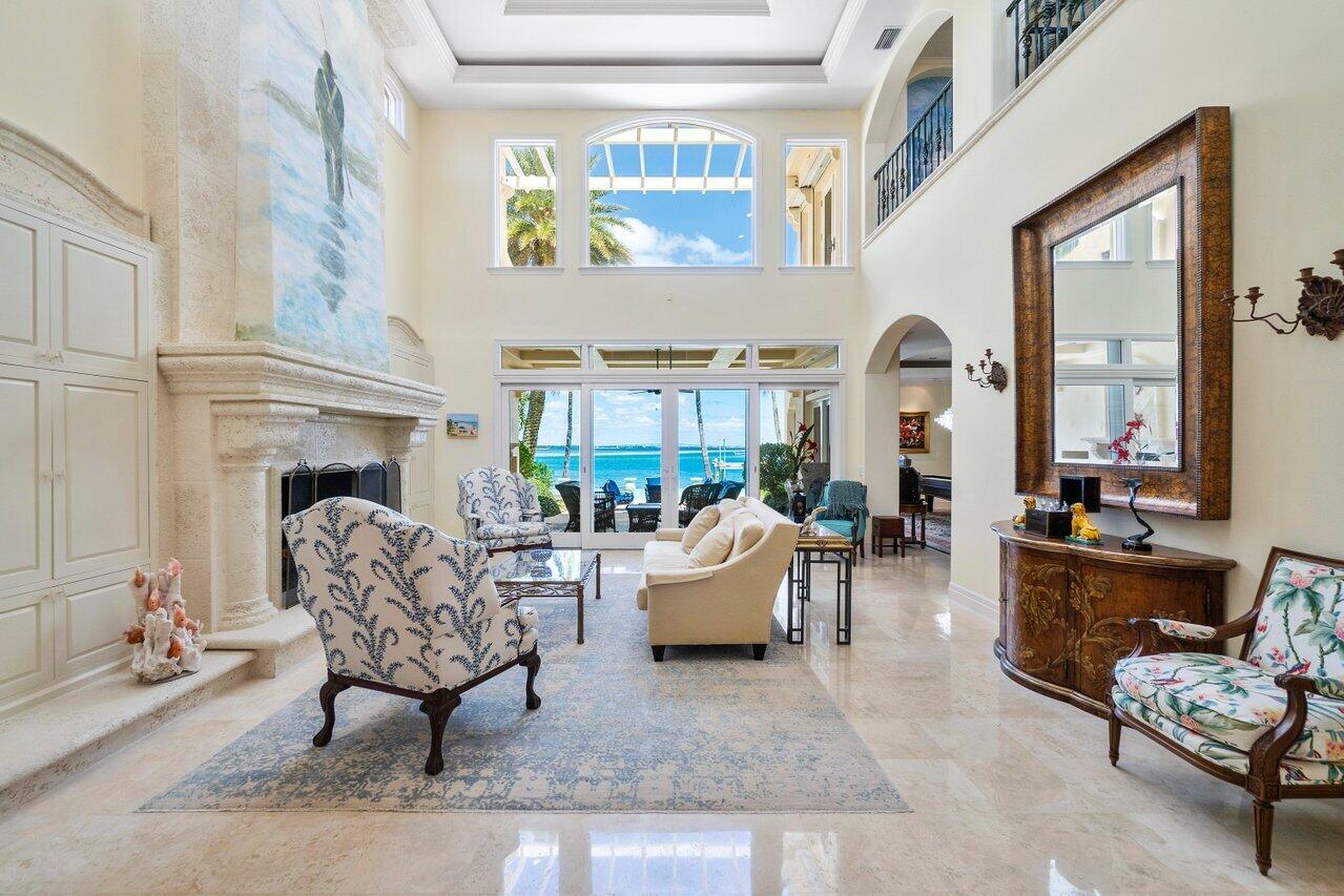 SAILFISH POINT - Residential