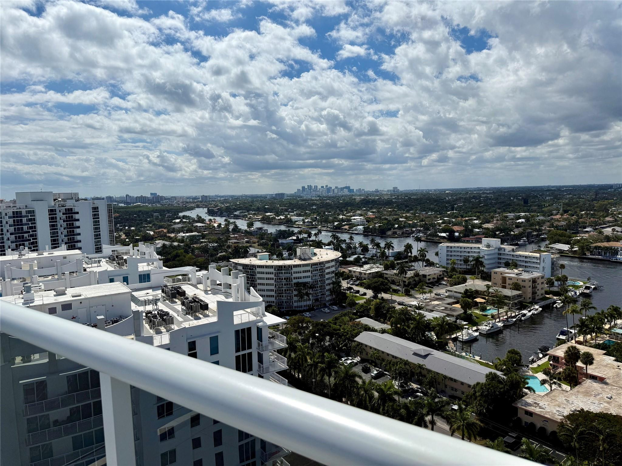 VANTAGE VIEW CONDO - Residential Lease