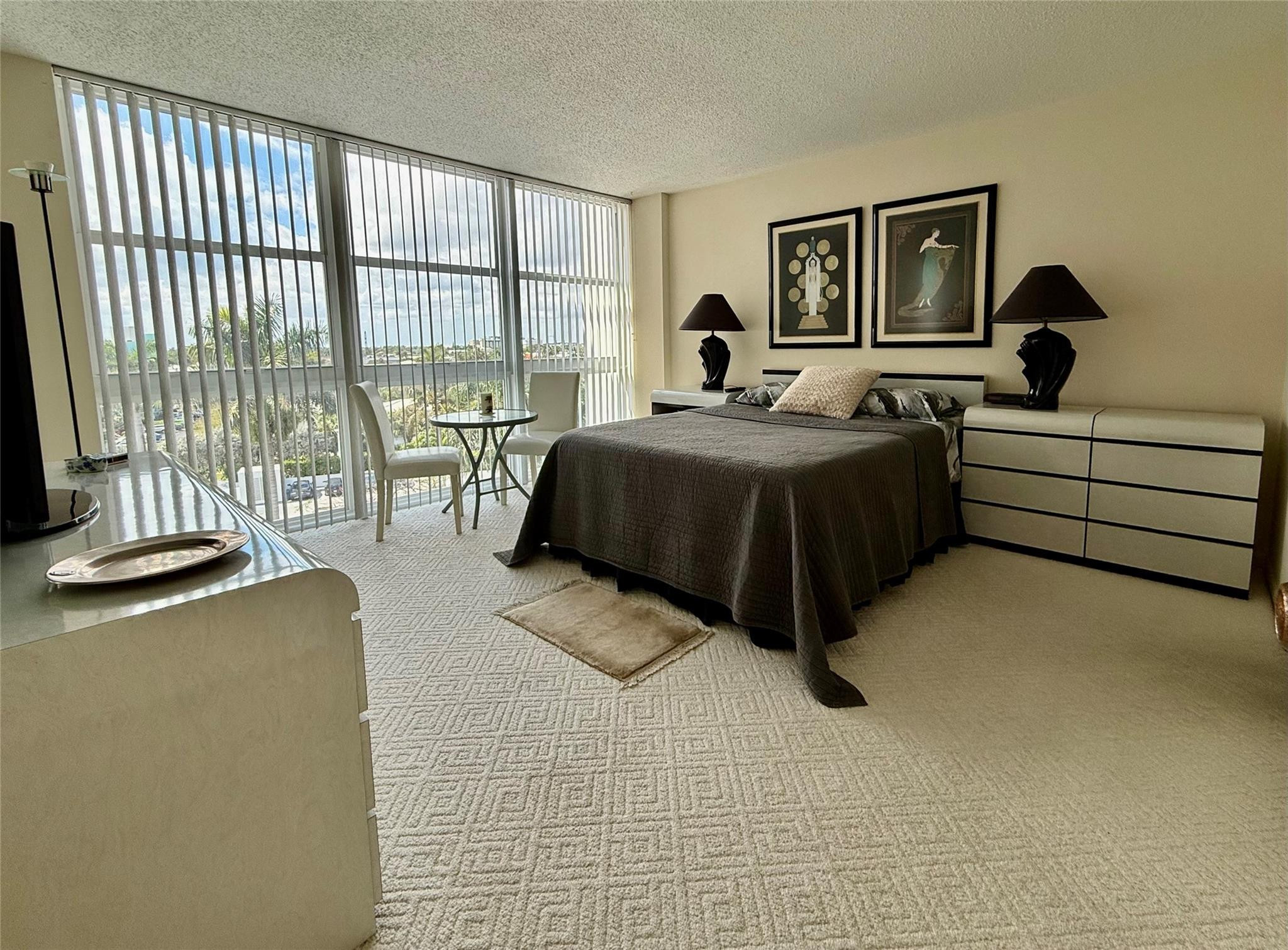 VANTAGE VIEW CONDO - Residential Lease