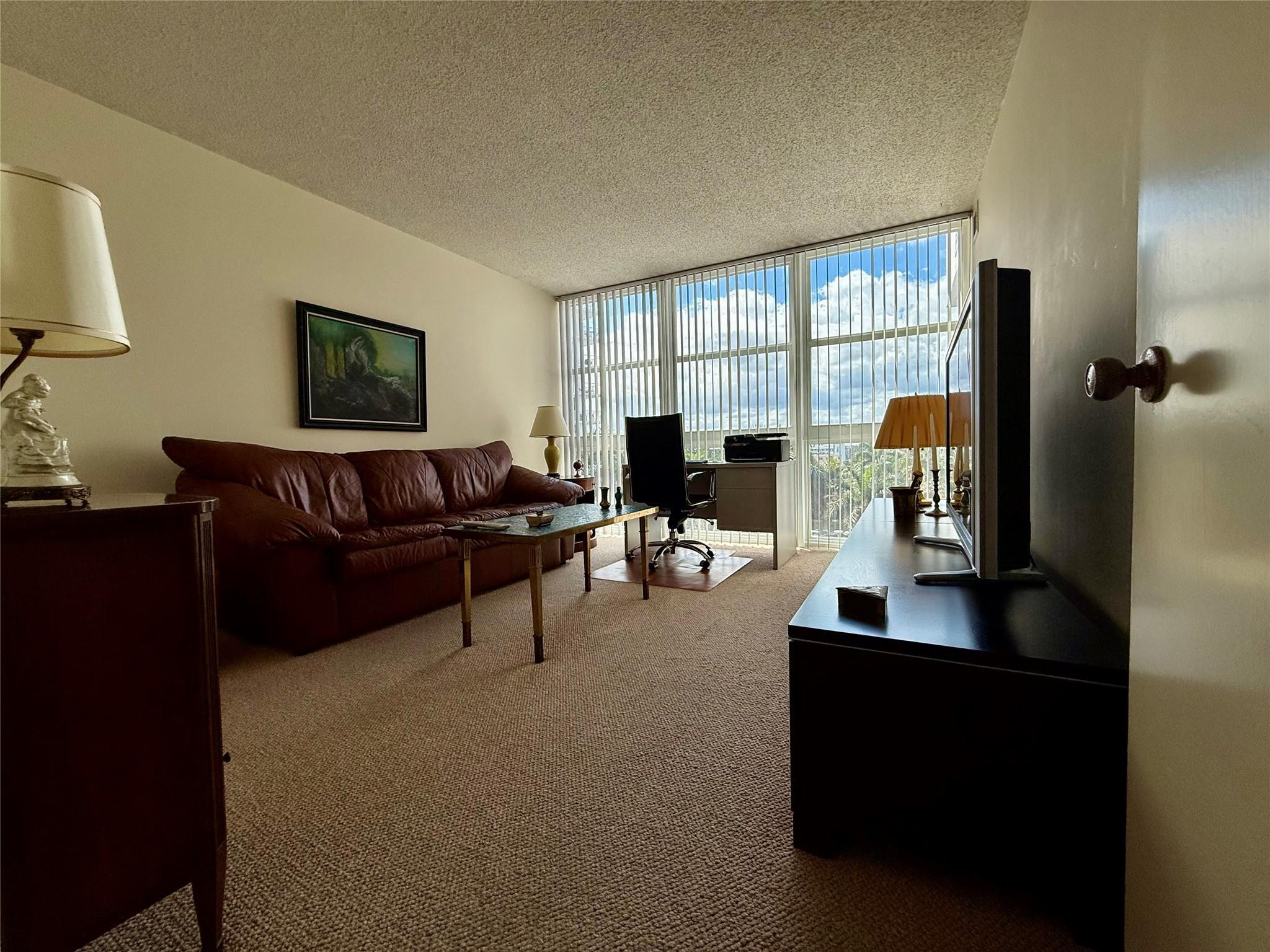 VANTAGE VIEW CONDO - Residential Lease