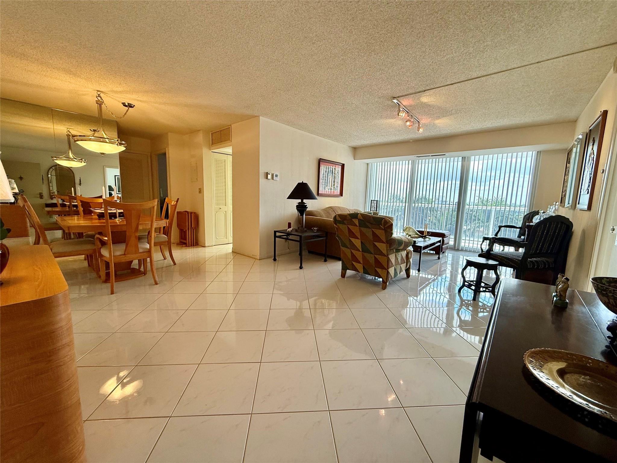 VANTAGE VIEW CONDO - Residential Lease