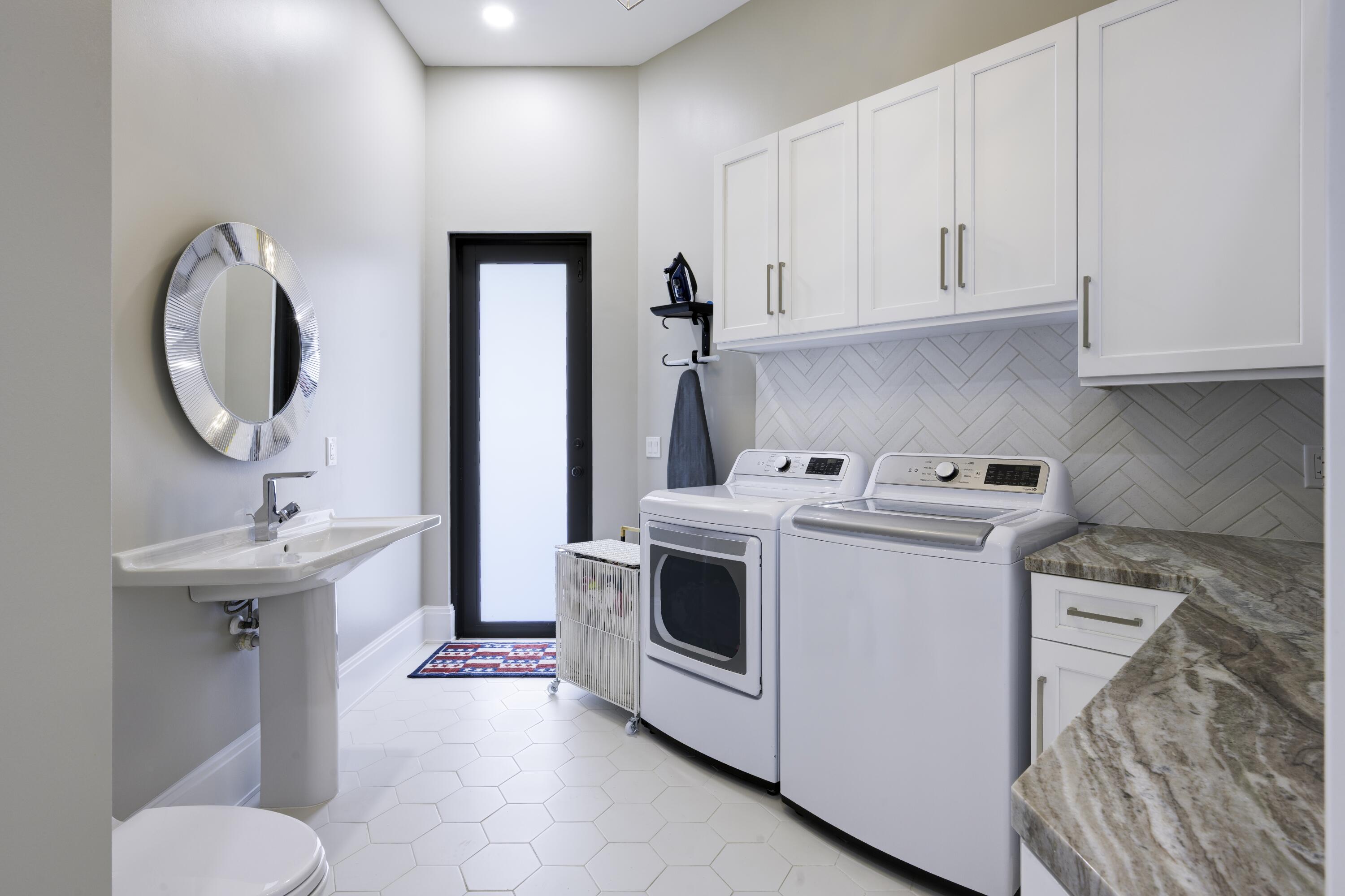 PALM BEACH LAKE WORTH ESTATES 2 - Residential