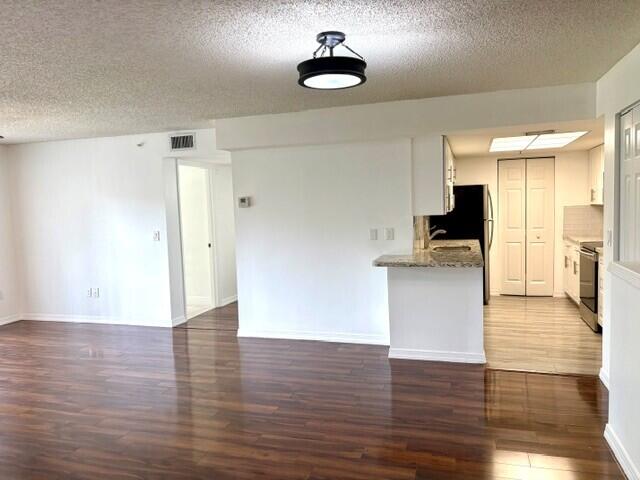 GRAND VIEW AT CRESTWOOD CONDO - Residential Lease