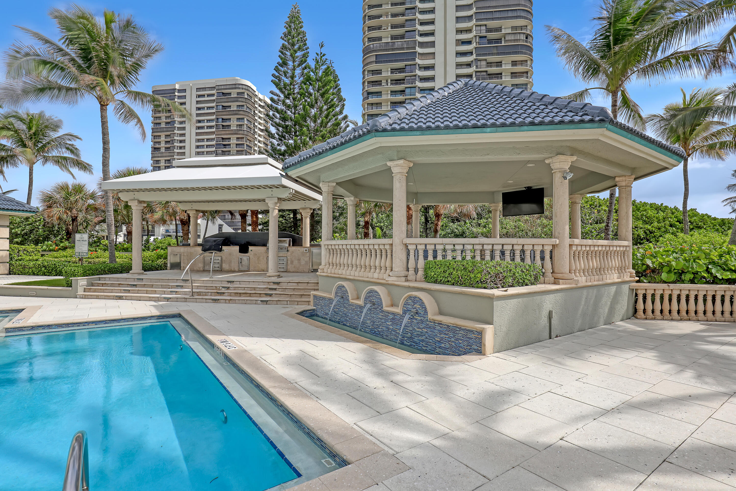 OASIS SINGER ISLAND CONDO - Residential