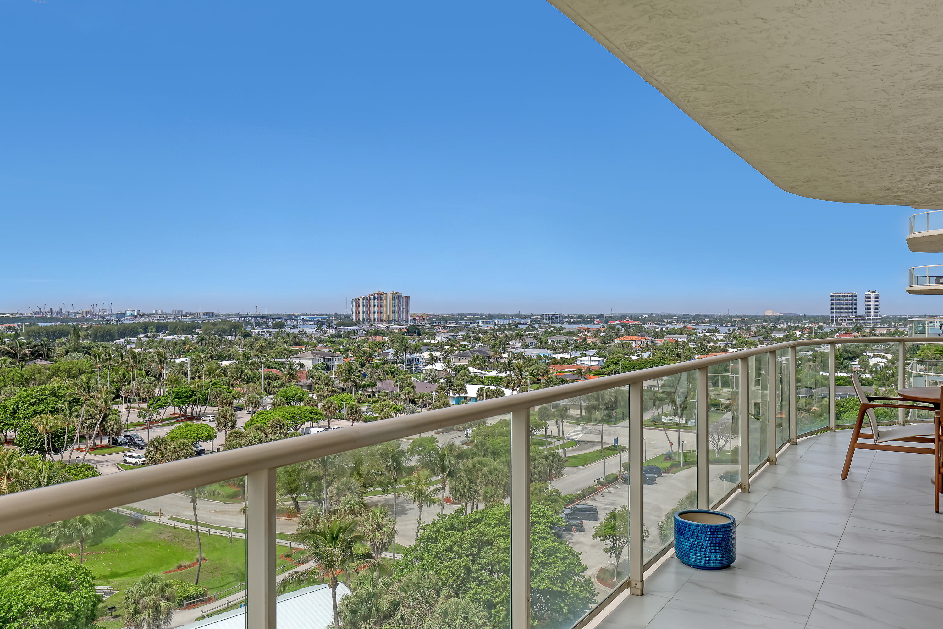 OASIS SINGER ISLAND CONDO - Residential