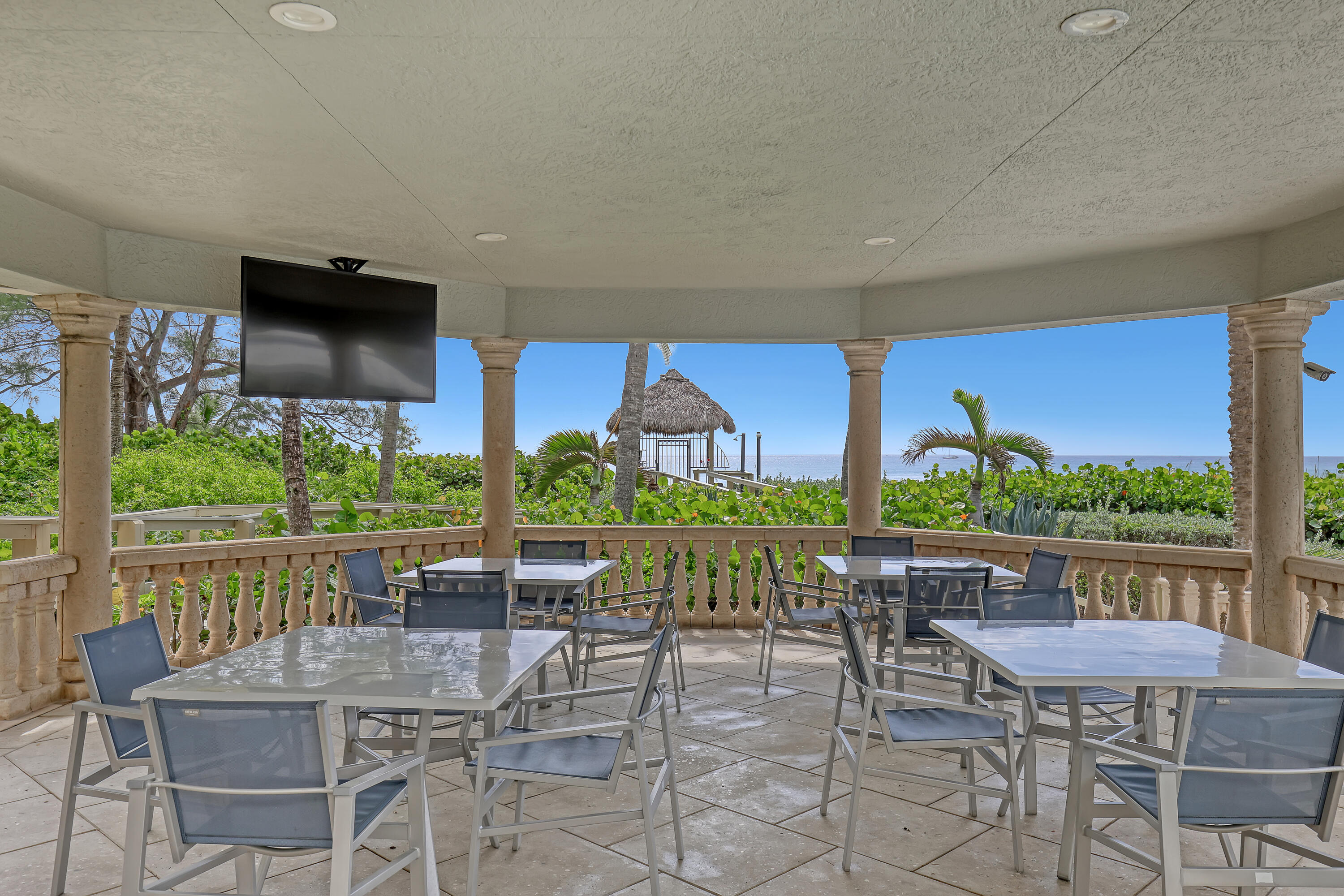 OASIS SINGER ISLAND CONDO - Residential