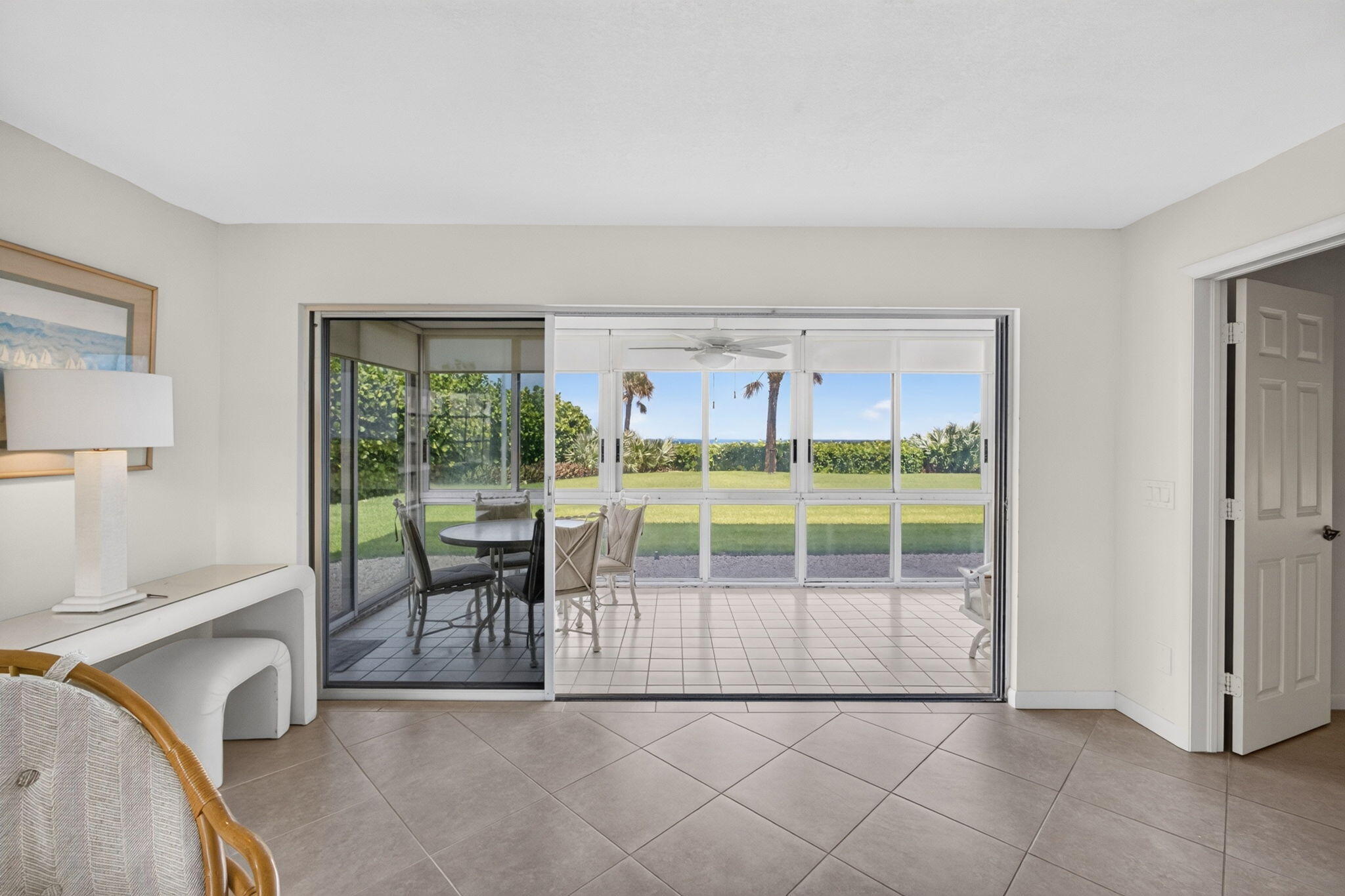 BARCLAY CONDO - Residential