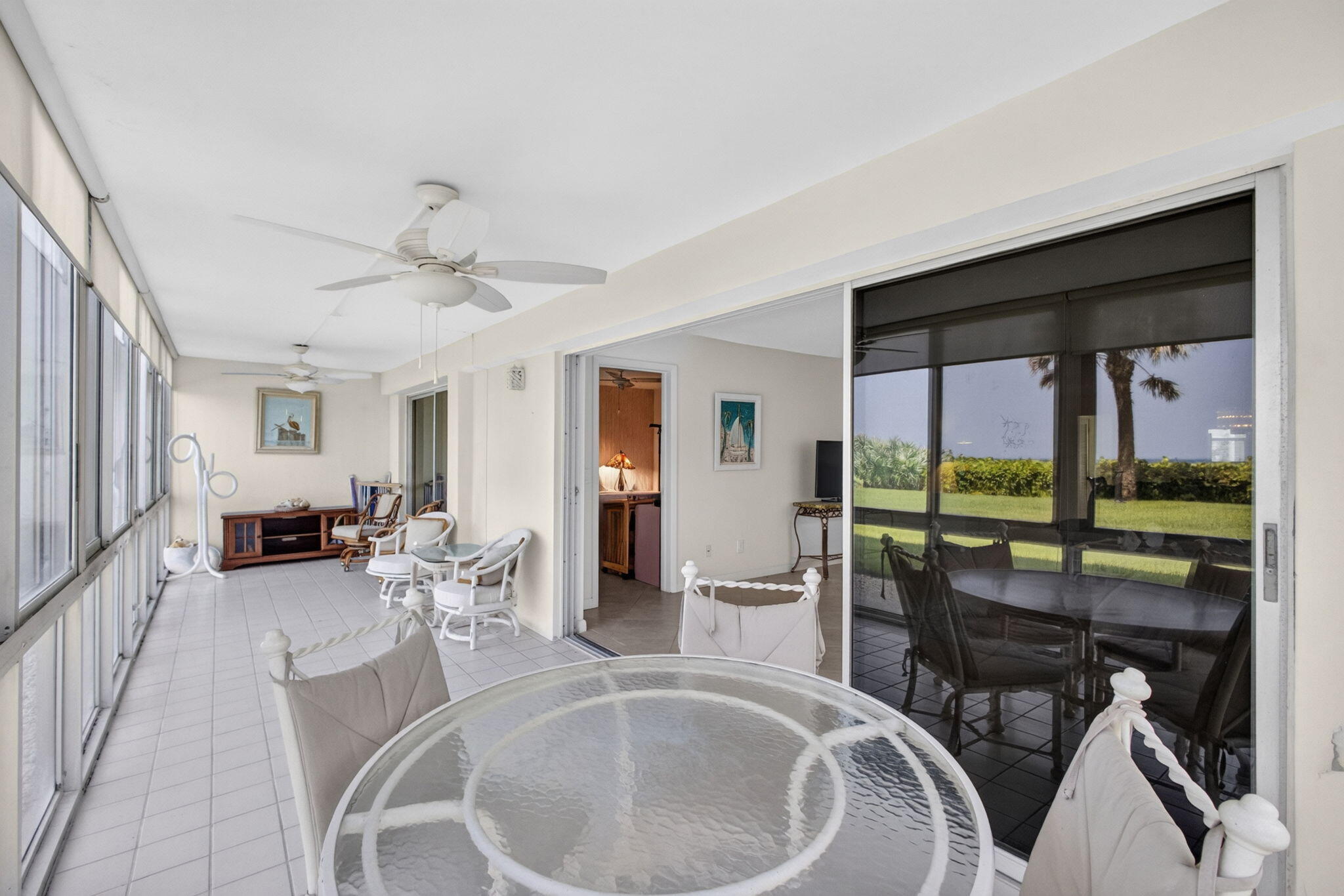 BARCLAY CONDO - Residential