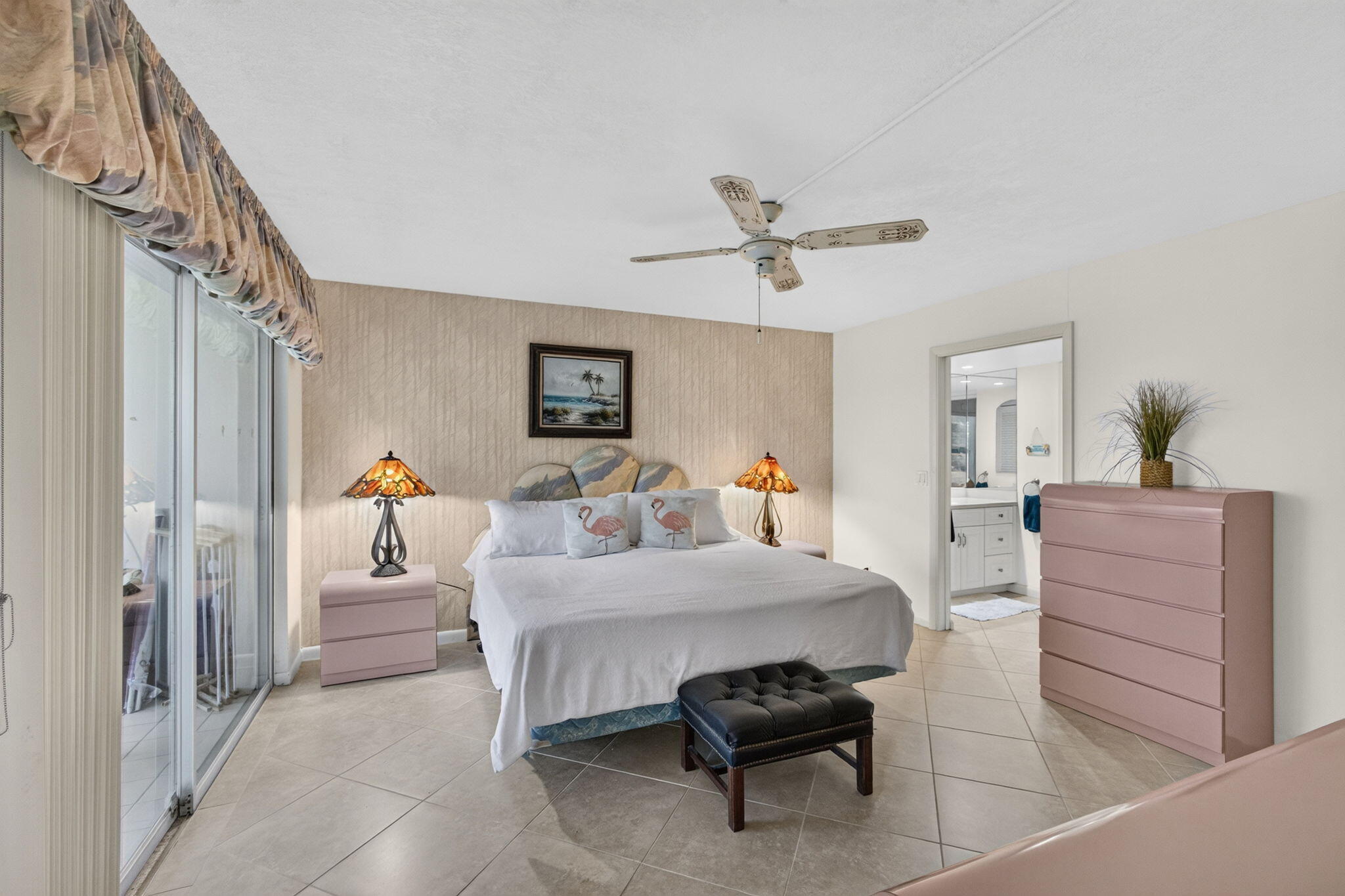 BARCLAY CONDO - Residential