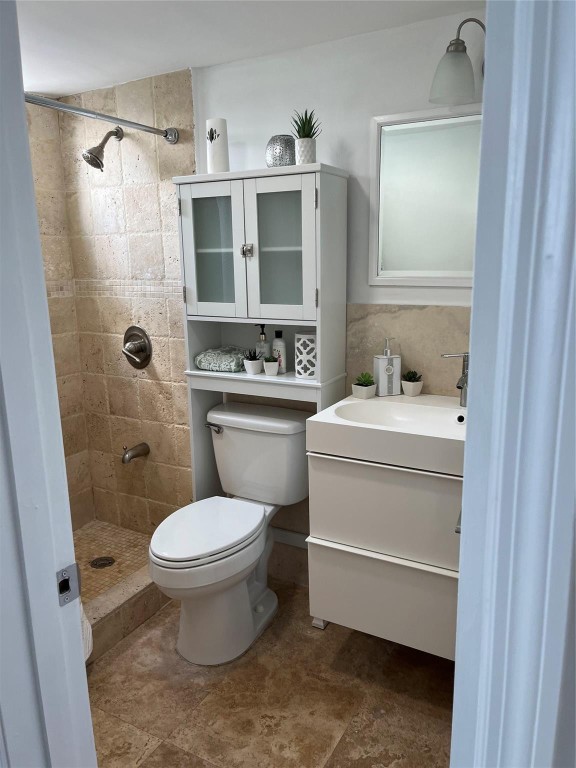 LONGWOOD HOUSE CONDOMINIU - Residential