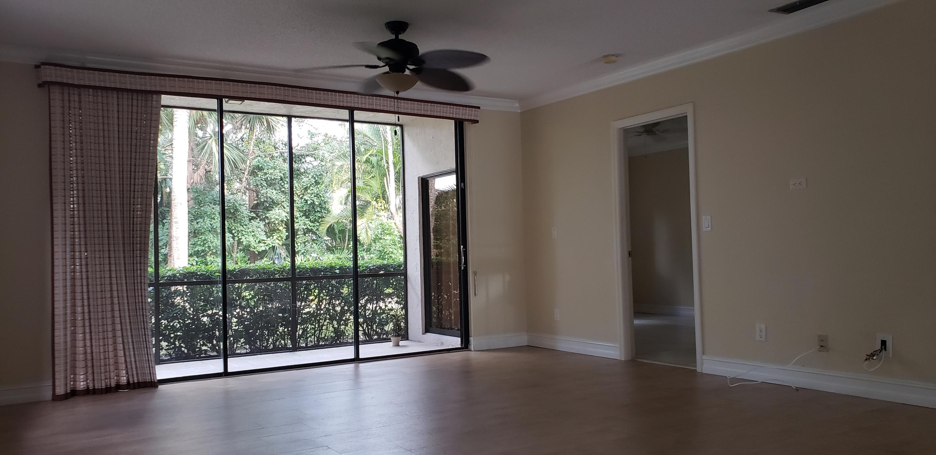DUNBAR WOODS CONDO 4 - Residential