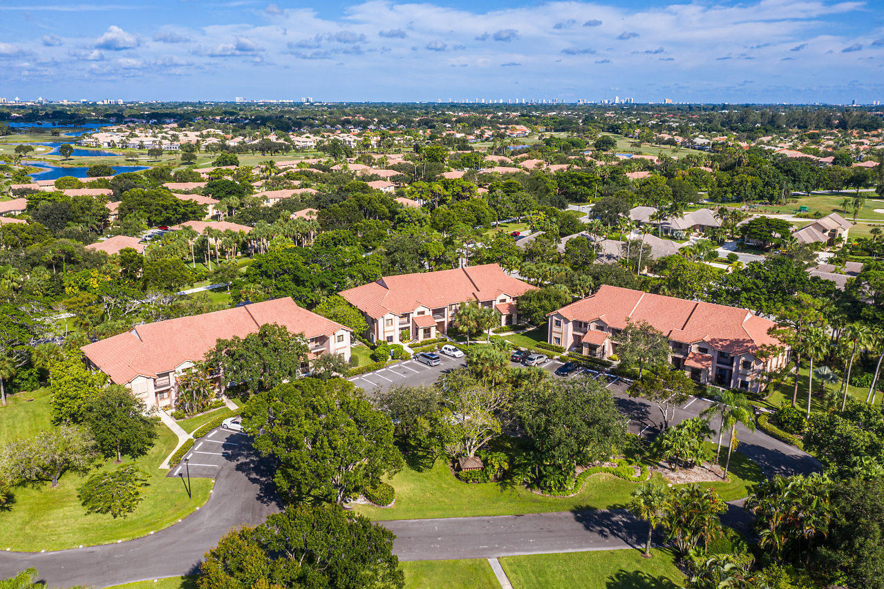 DUNBAR WOODS CONDO 4 - Residential