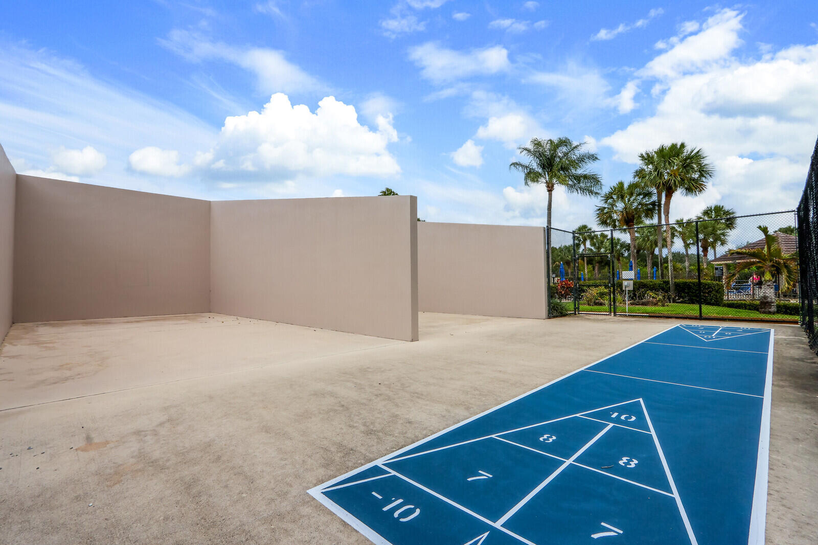 LAKES AT THE BLUFFS - Residential Lease