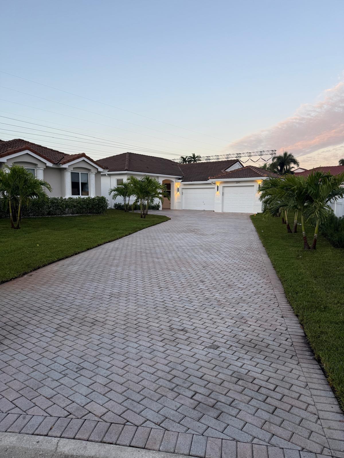 BANYAN OAKRIDGE PLAT - Residential