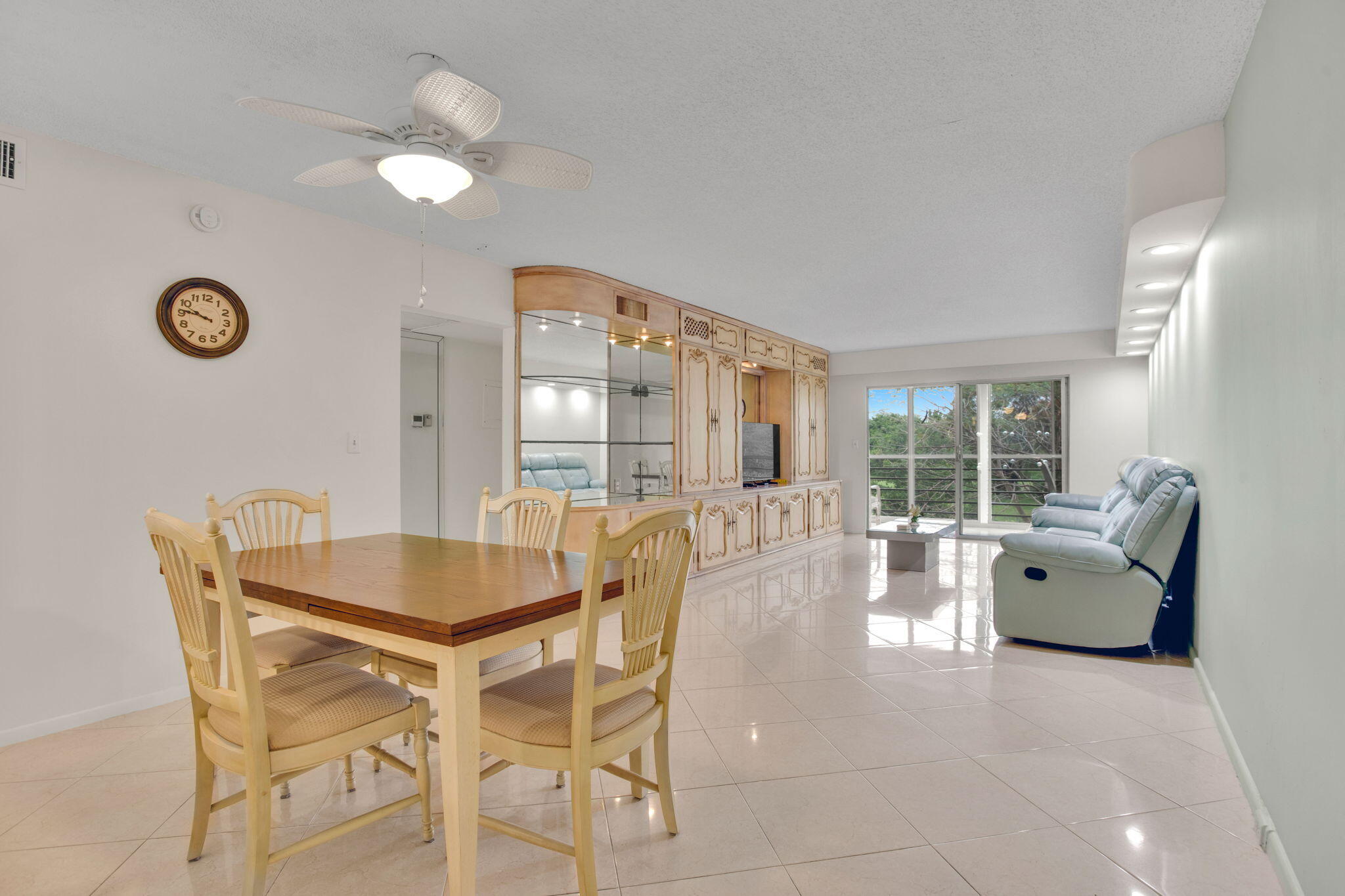 MARTINIQUE VILLAGE II B CONDO - Residential