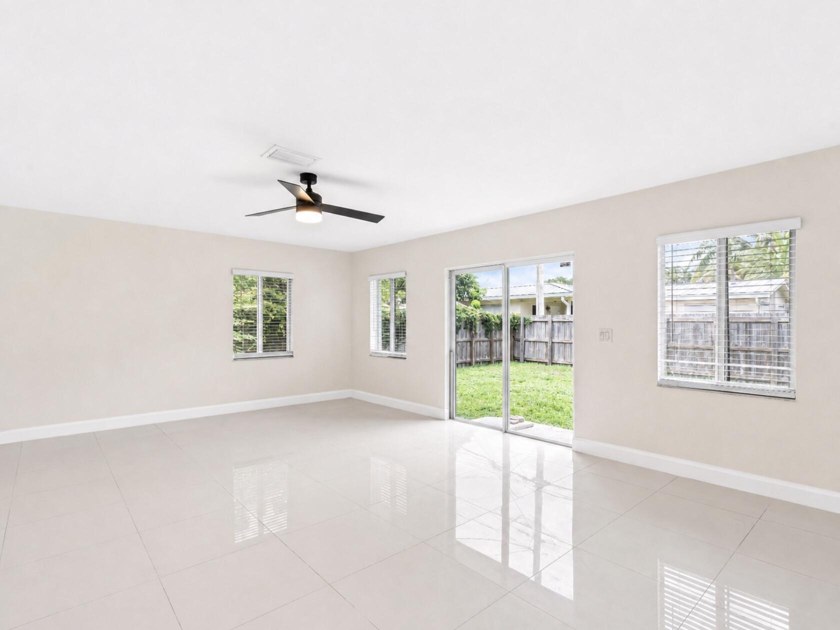FLORESTA ESTATES 2ND SEC - Residential