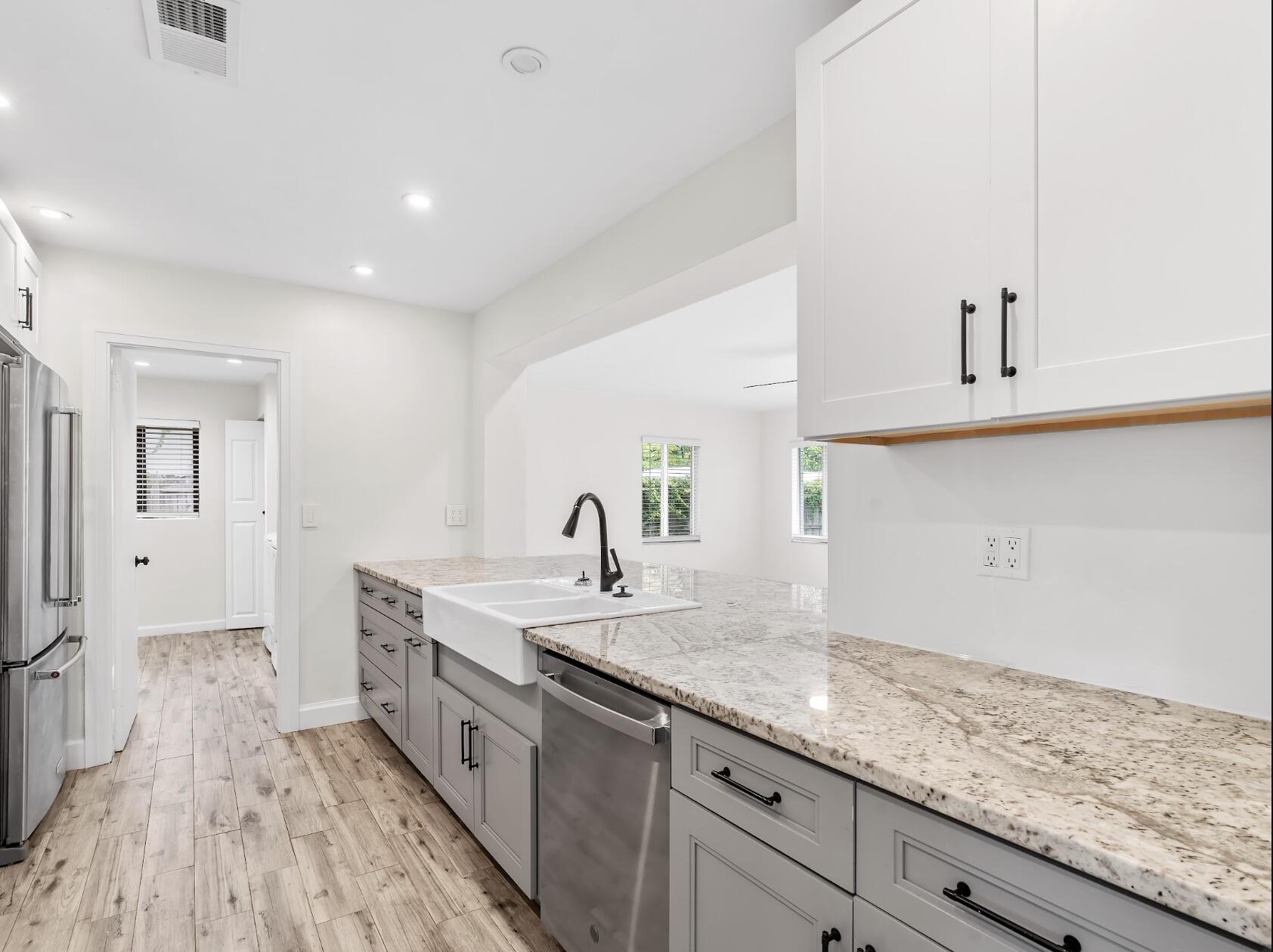 FLORESTA ESTATES 2ND SEC - Residential