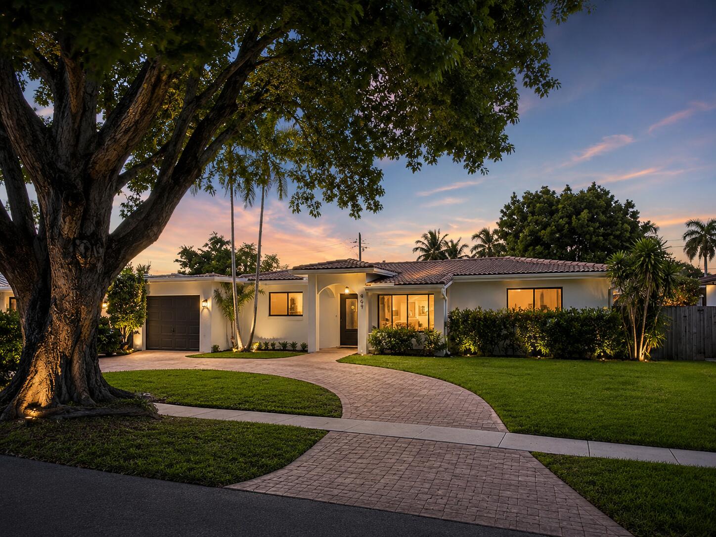 FLORESTA ESTATES 2ND SEC - Residential