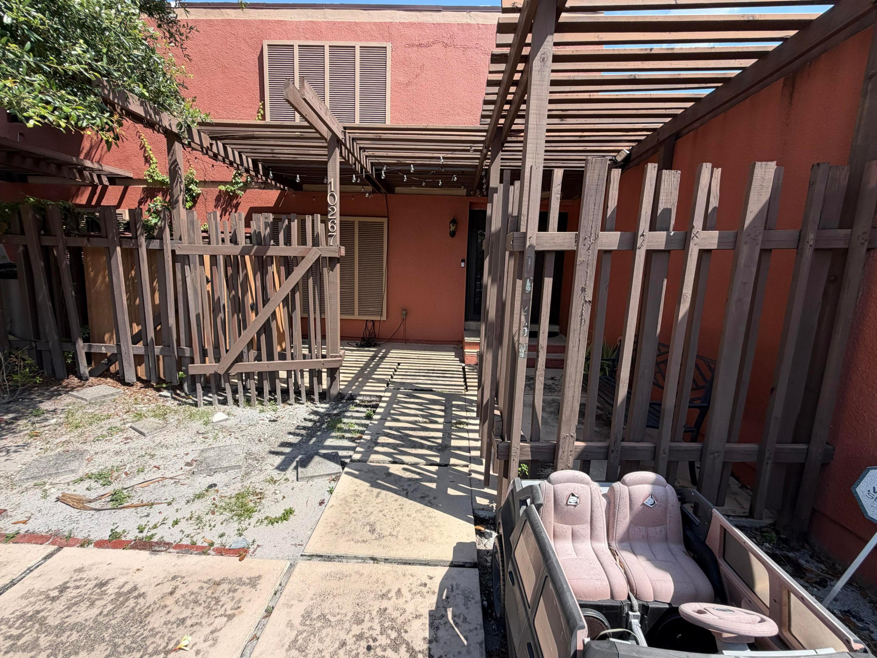 EVERGLADES SUGAR & LAND CO - Residential