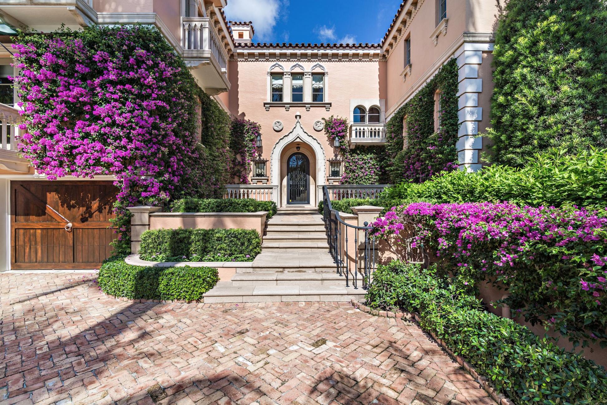 FIRST TIME ON MARKET  Beautifully maintained Venetian style villa built by Paul Wittmann in 2002. Quality finishes throughout, mahogany and stone floors, spacious eat in kitchen, each bedroom with an ensuite bathroom and spacious closet, many fine architectural details and handsome moldings throughout. Desirable in town living, only three blocks from the ocean or Worth Avenue. Lives like a home with the ease of a townhouse.