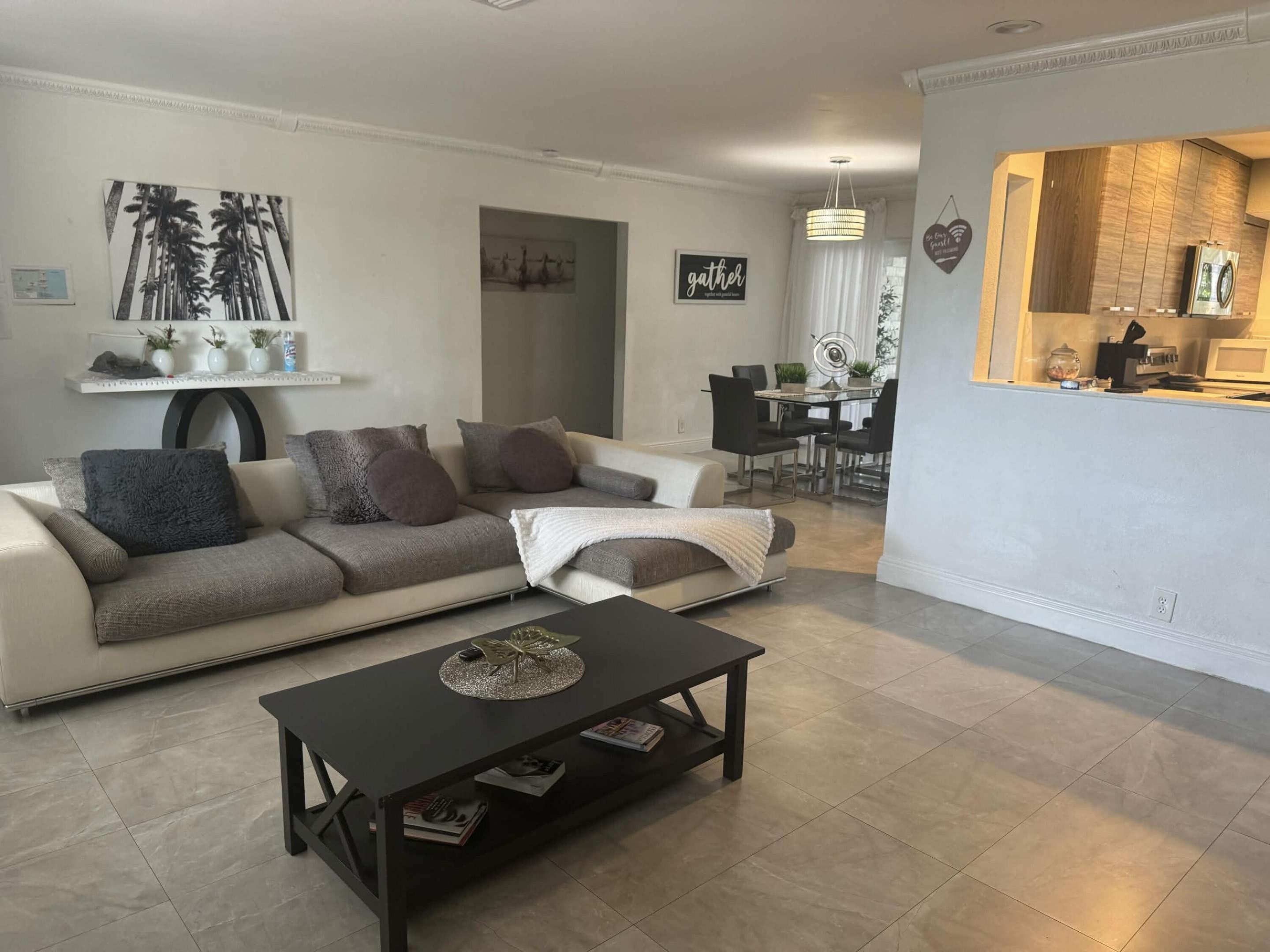 HOLLYWOOD HILLS AMEN PLAT - Residential