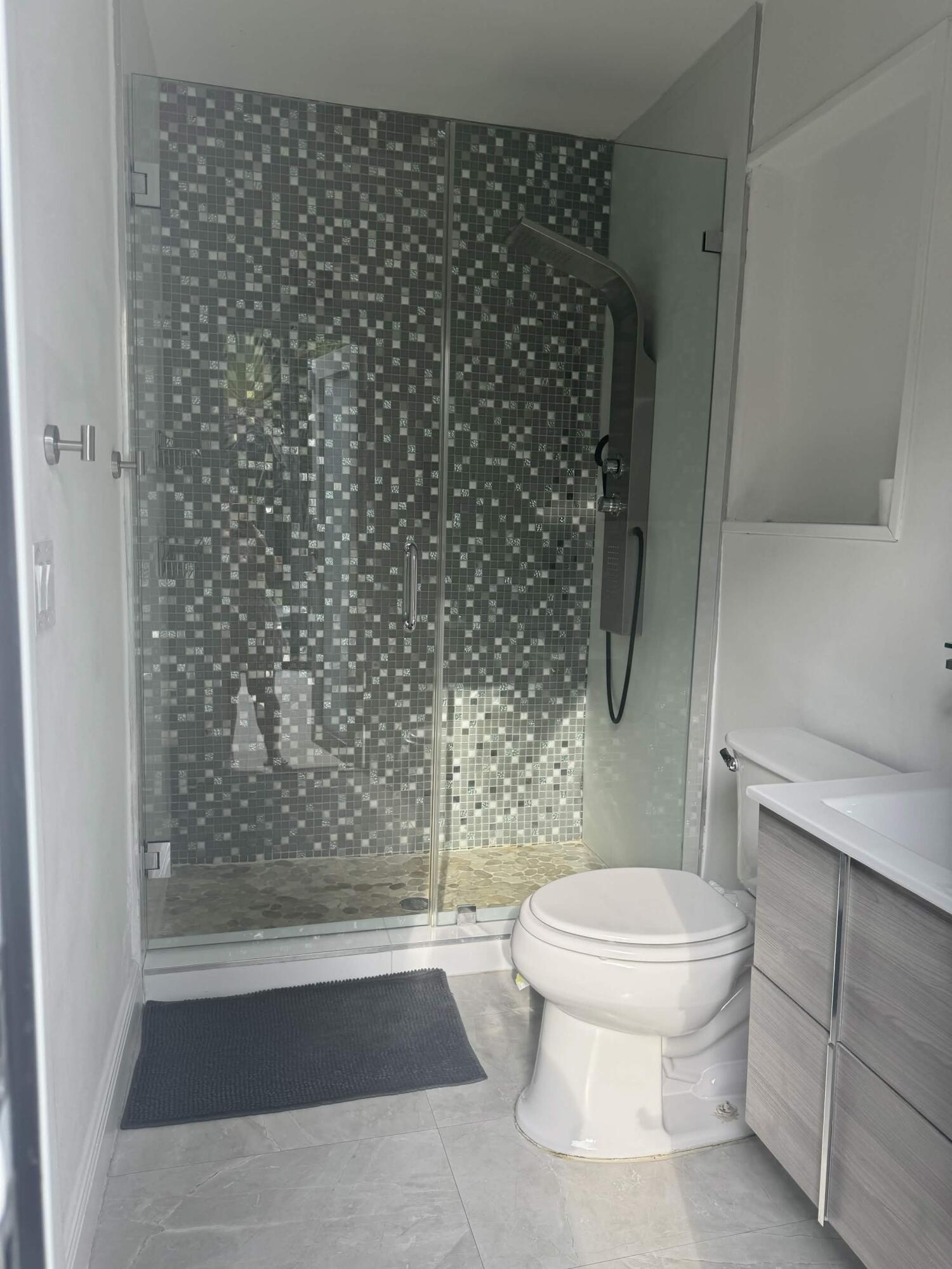 HOLLYWOOD HILLS AMEN PLAT - Residential