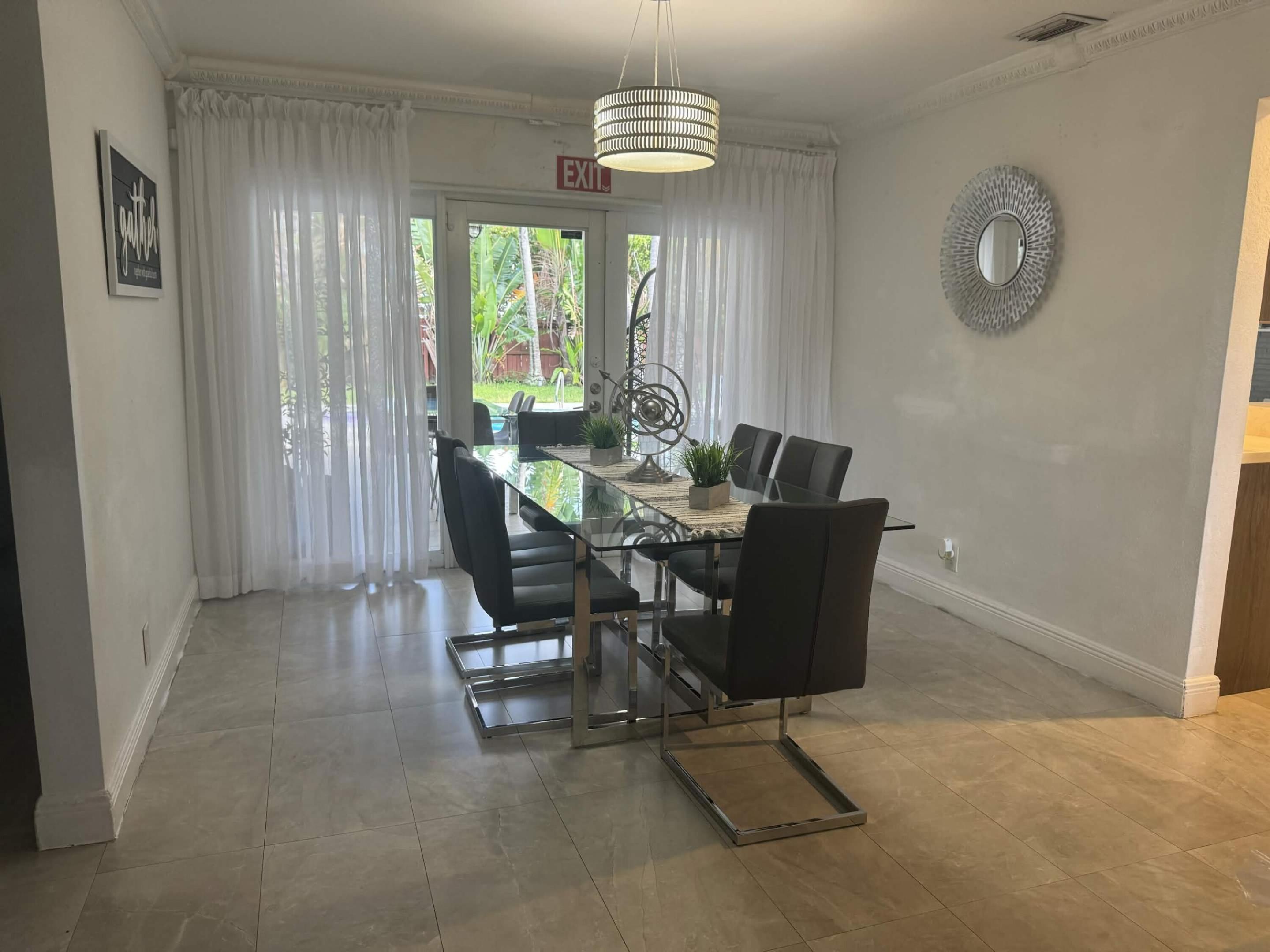 HOLLYWOOD HILLS AMEN PLAT - Residential