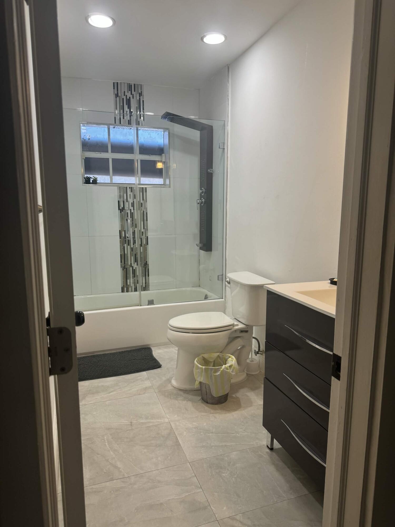 HOLLYWOOD HILLS AMEN PLAT - Residential