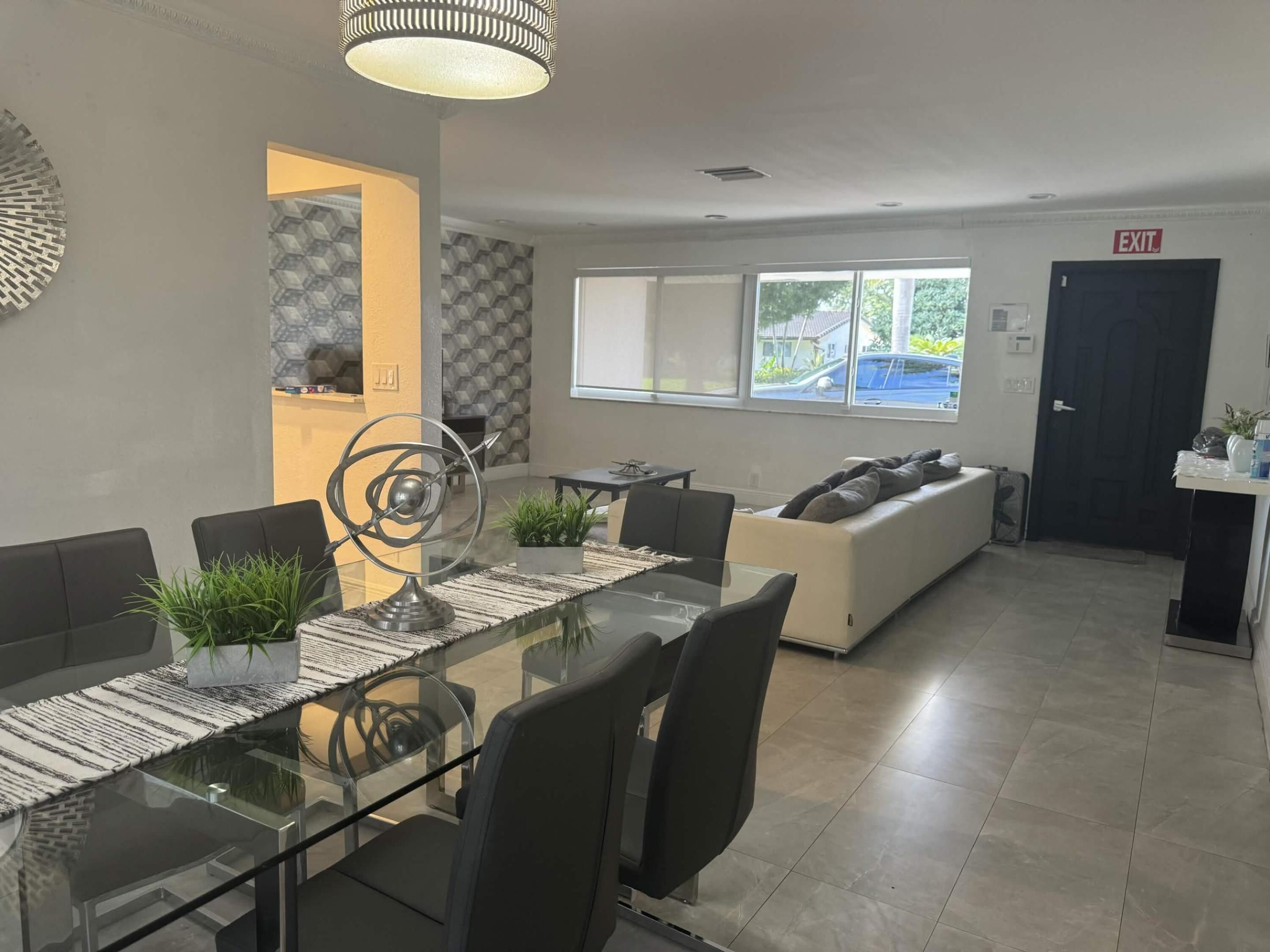 HOLLYWOOD HILLS AMEN PLAT - Residential