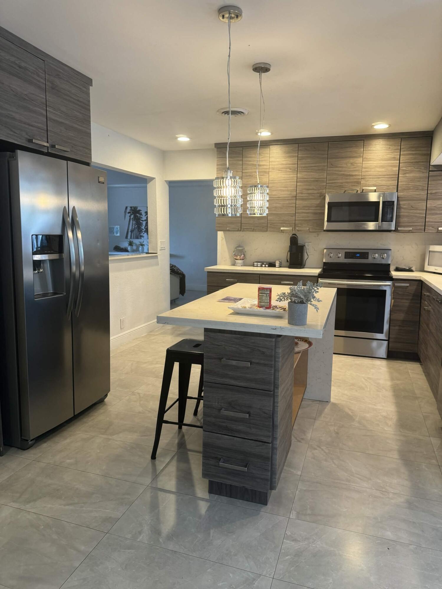 HOLLYWOOD HILLS AMEN PLAT - Residential