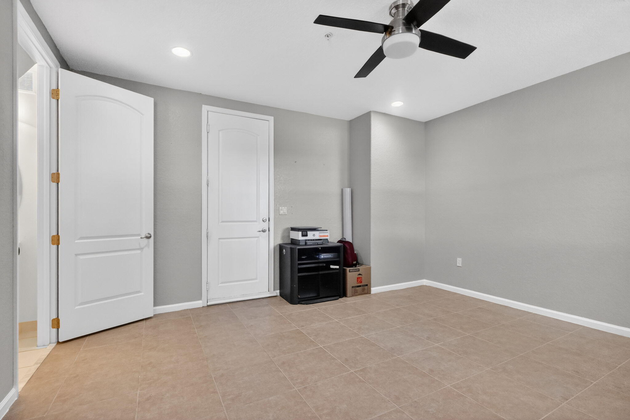 MONTCLAIR CONDO - Residential