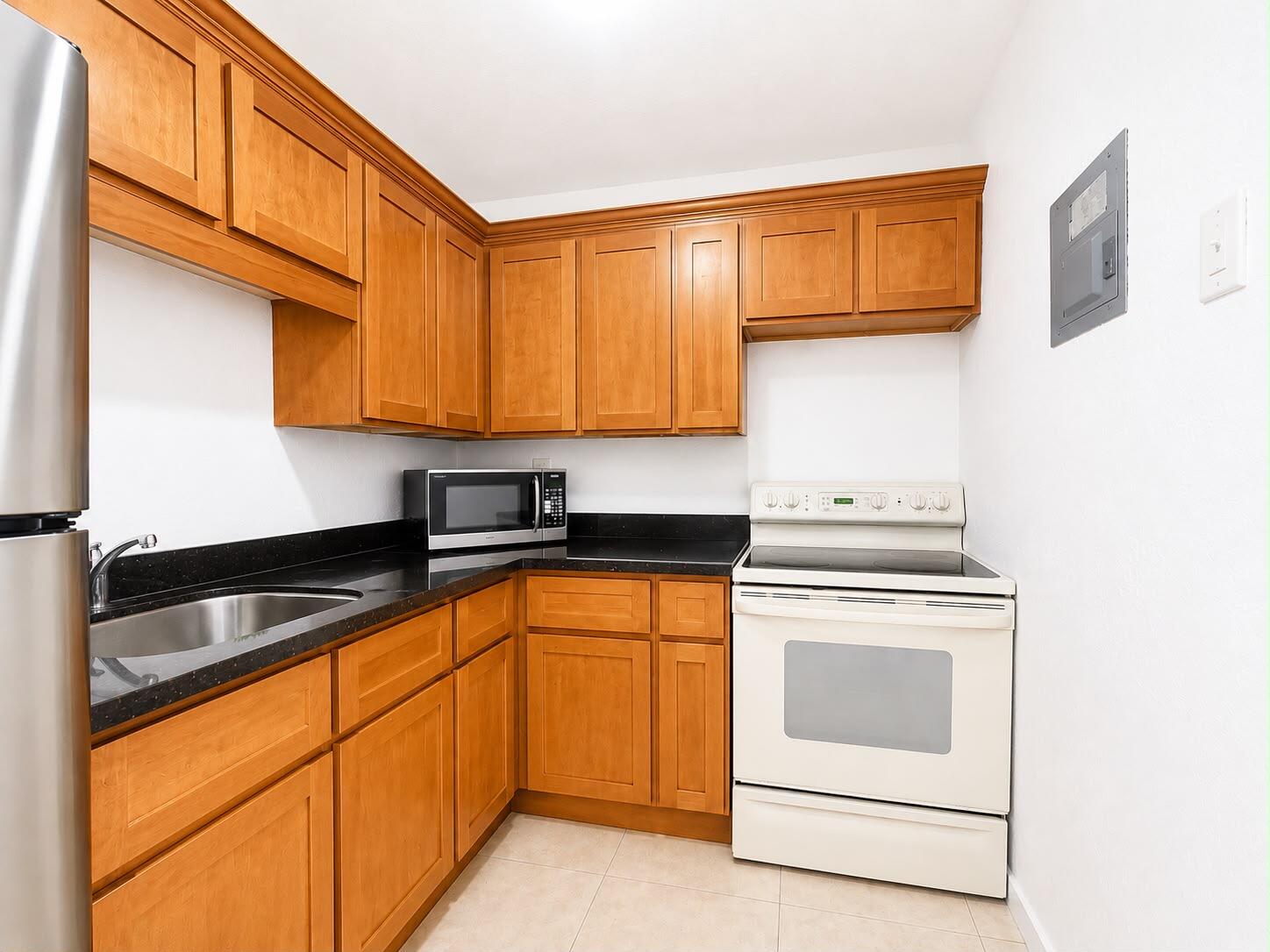 RIVERSIDE VISTAS CONDO - Residential