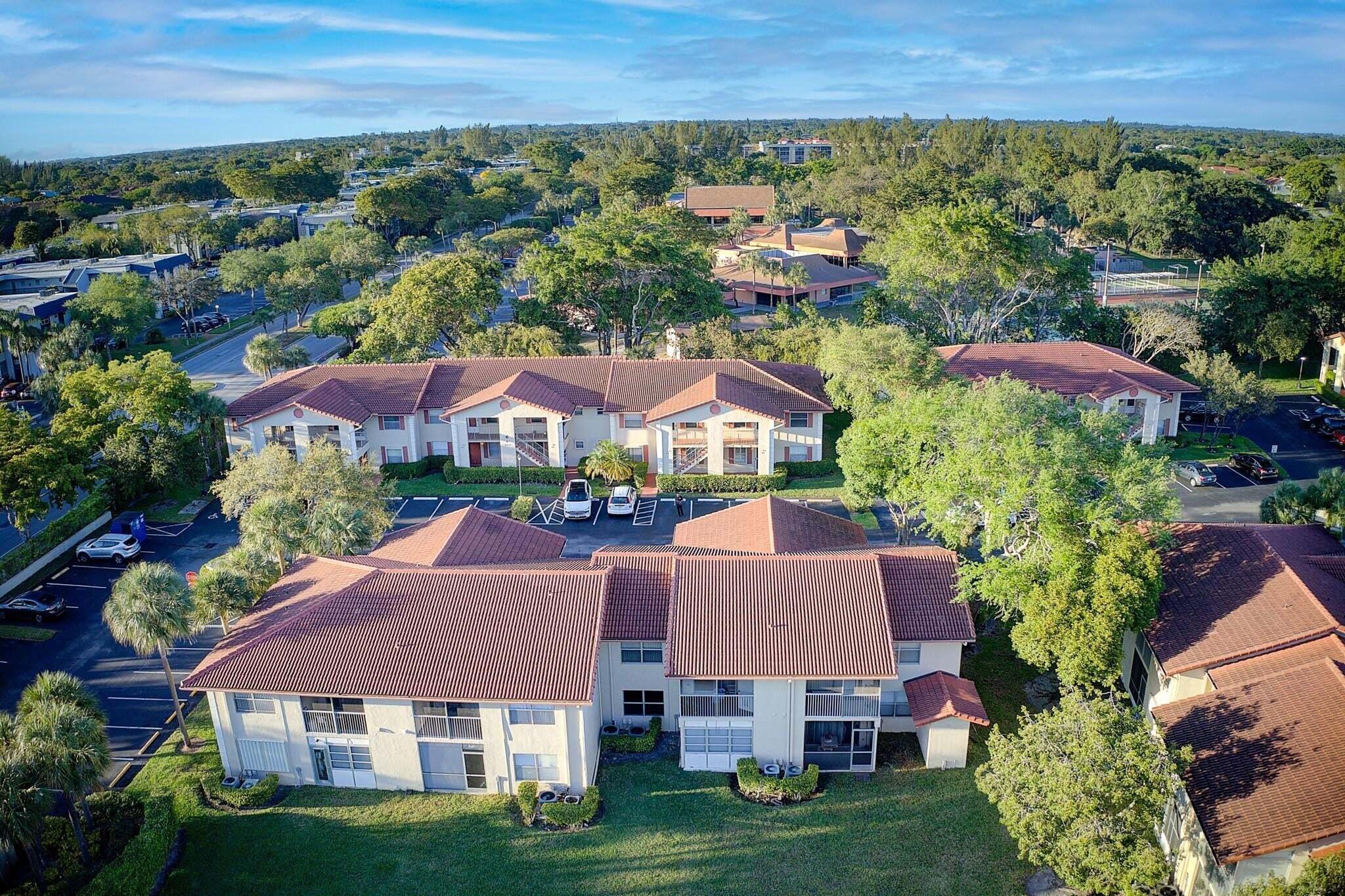 GOLFSIDE II CONDO - Residential