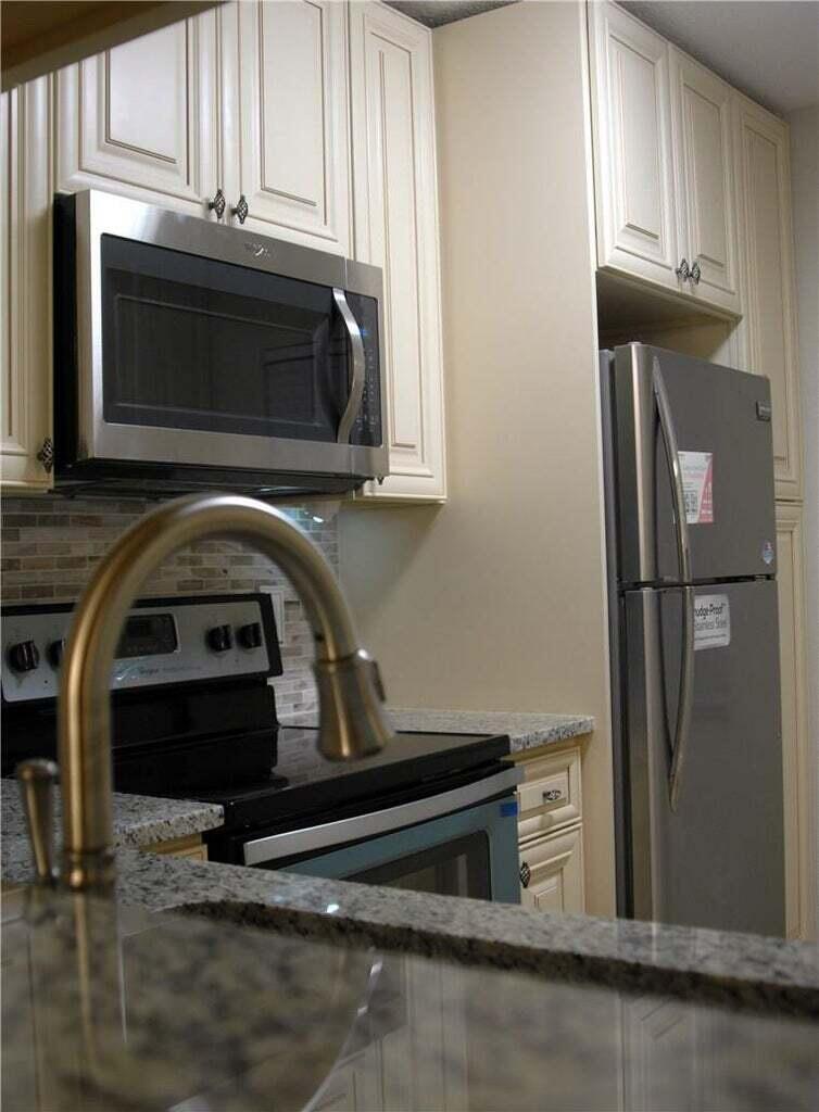 GOLFSIDE II CONDO - Residential