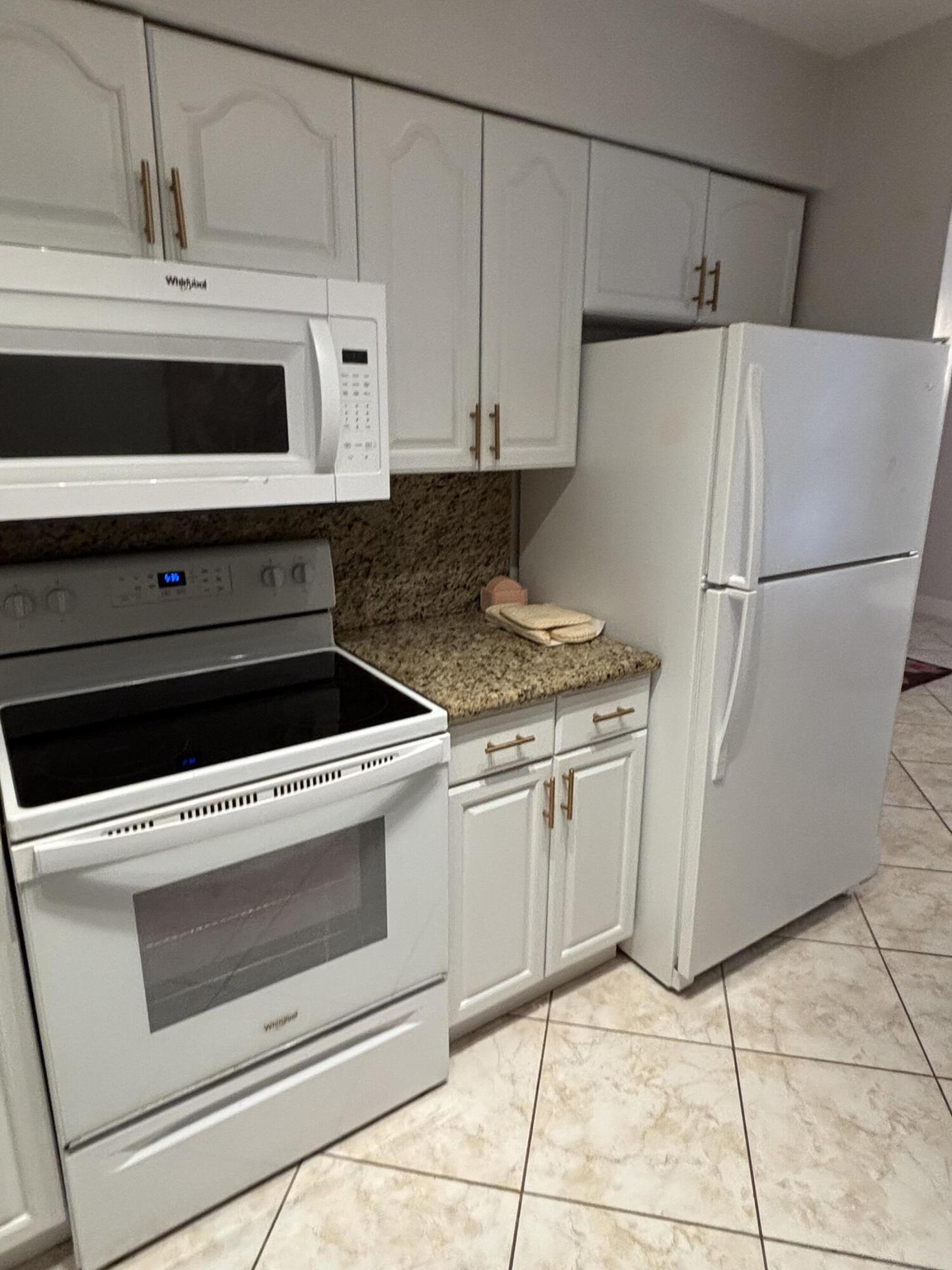 EARMAN VILLAS CONDO - Residential