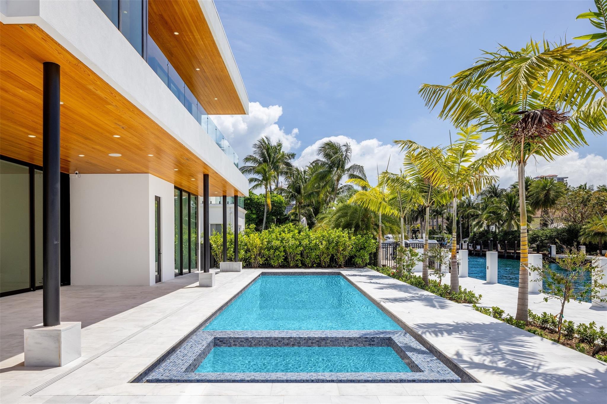 Seven Isles - Residential