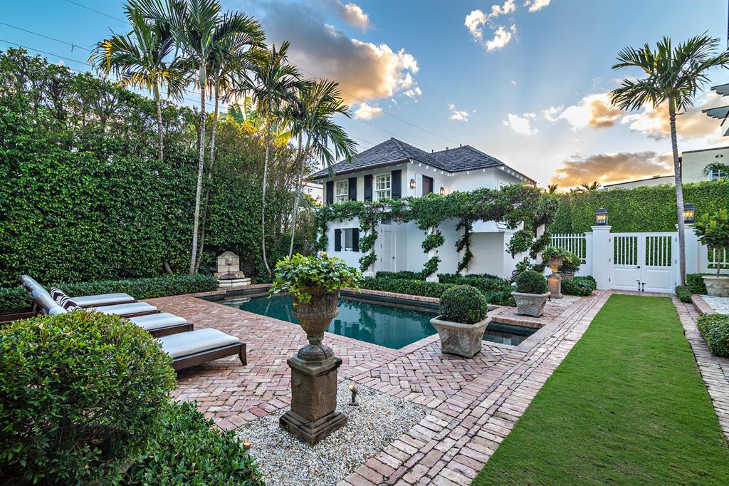 POINCIANA PARK 2ND ADD - Residential