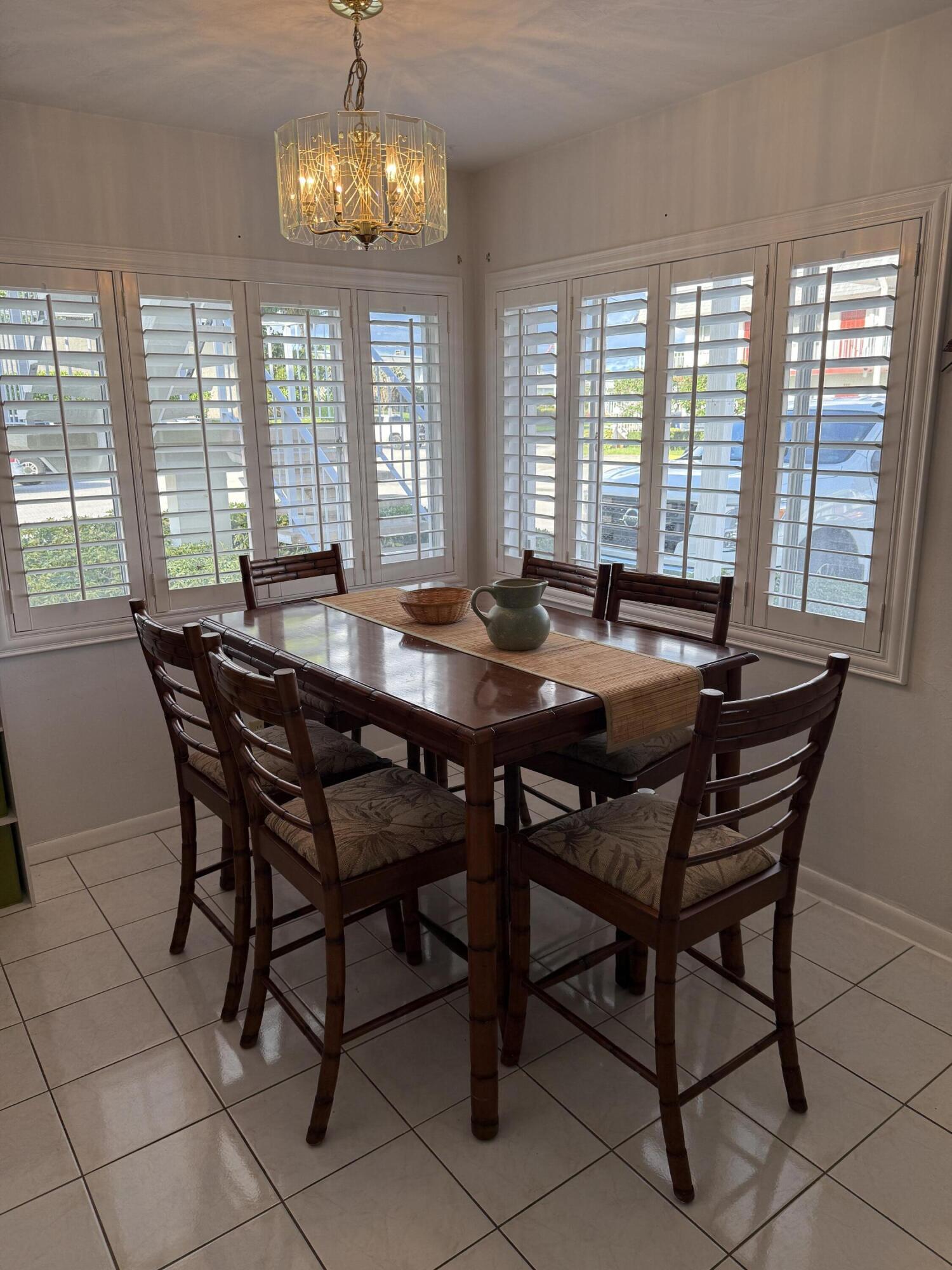 MURRY HILLS APT BLDG CONDO - Residential