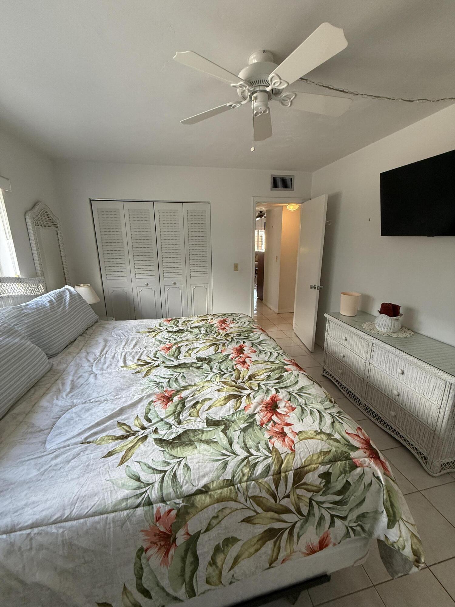 MURRY HILLS APT BLDG CONDO - Residential